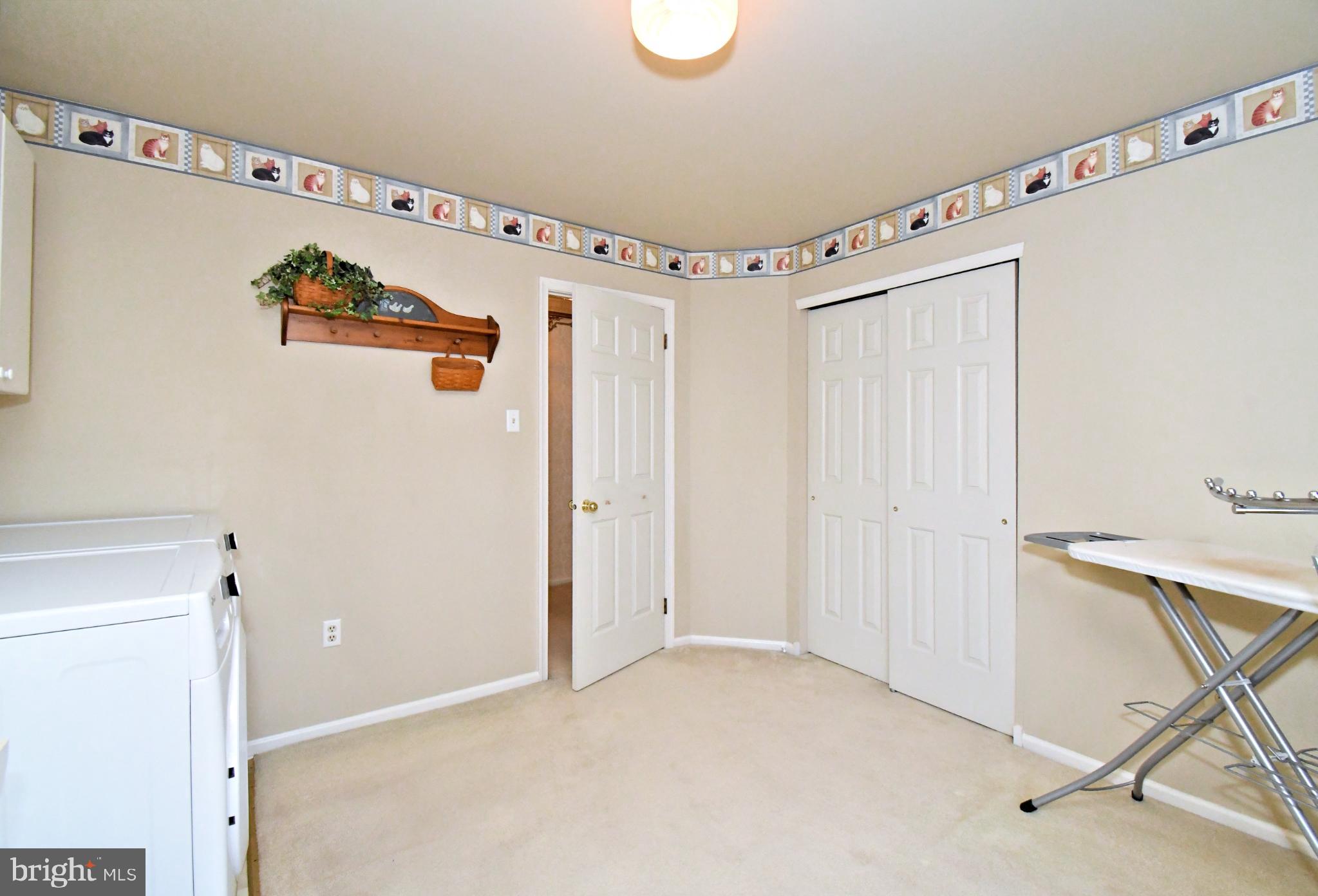 MONTGOMERY CROSSING - Residential