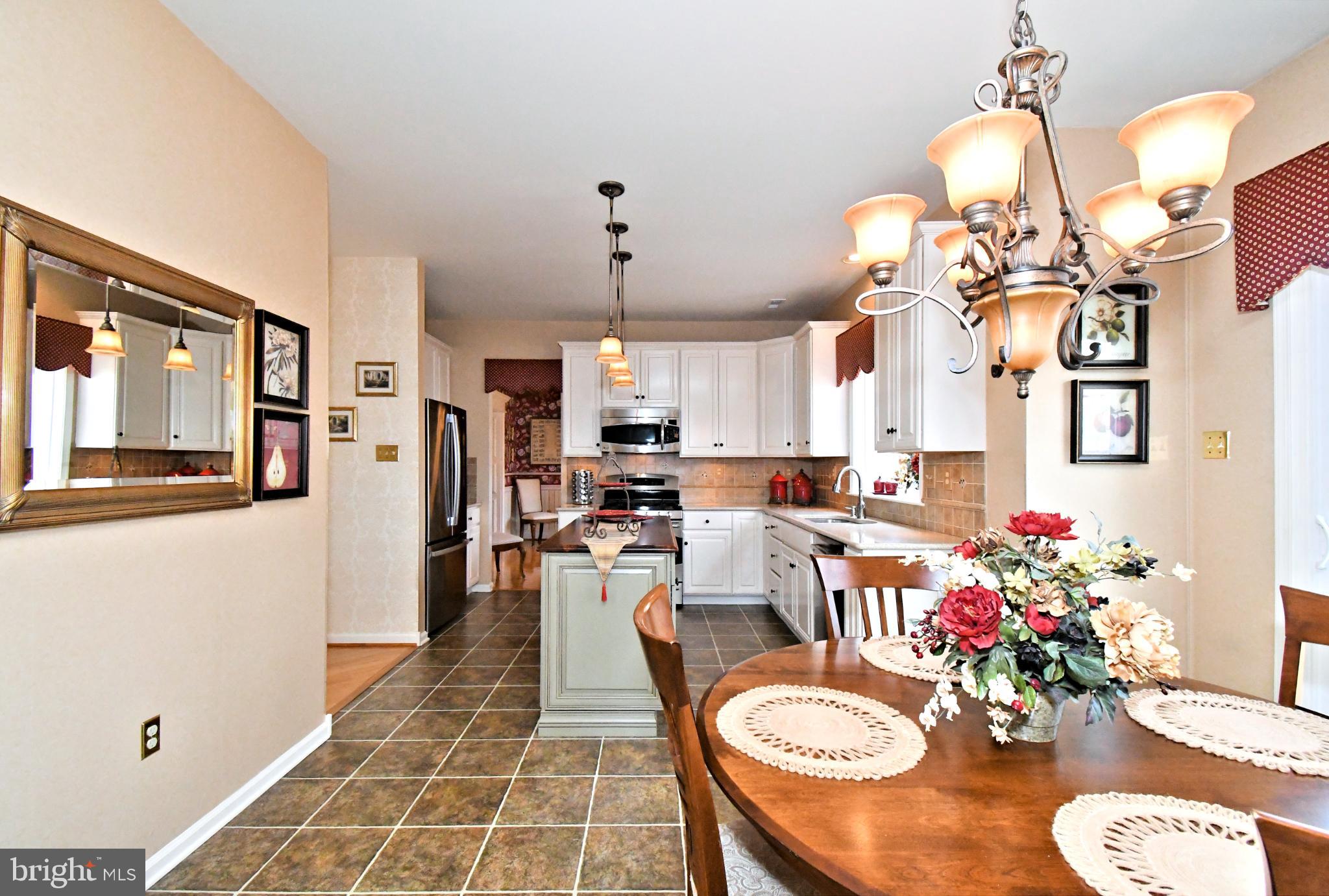 MONTGOMERY CROSSING - Residential