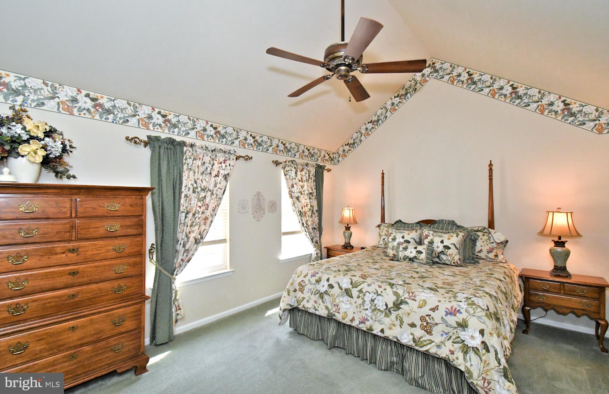 MONTGOMERY CROSSING - Residential