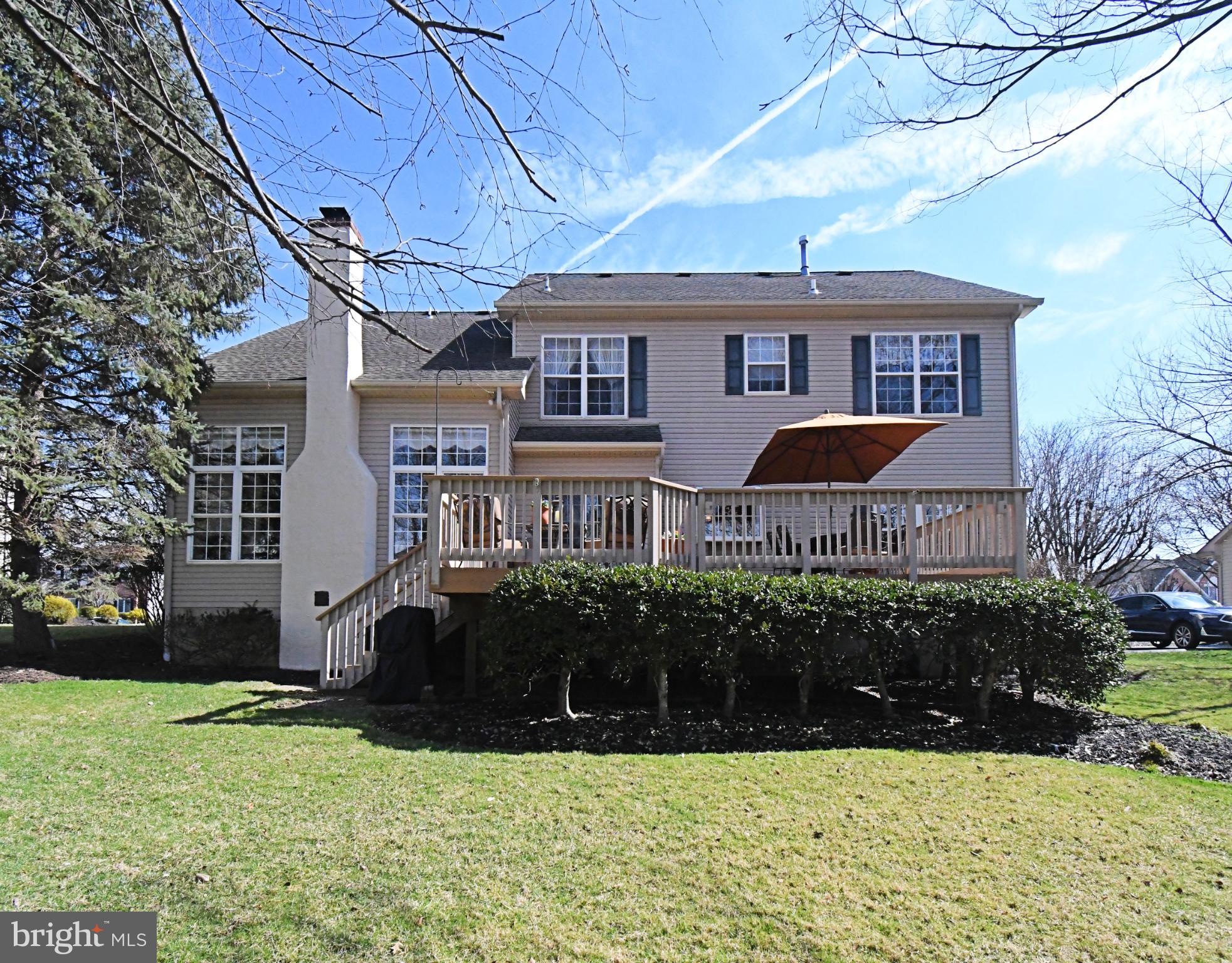 MONTGOMERY CROSSING - Residential