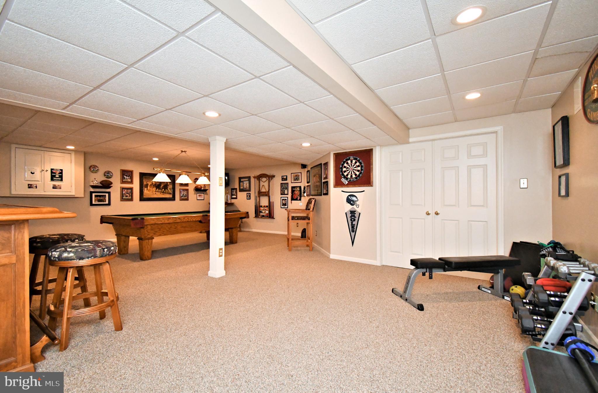 MONTGOMERY CROSSING - Residential