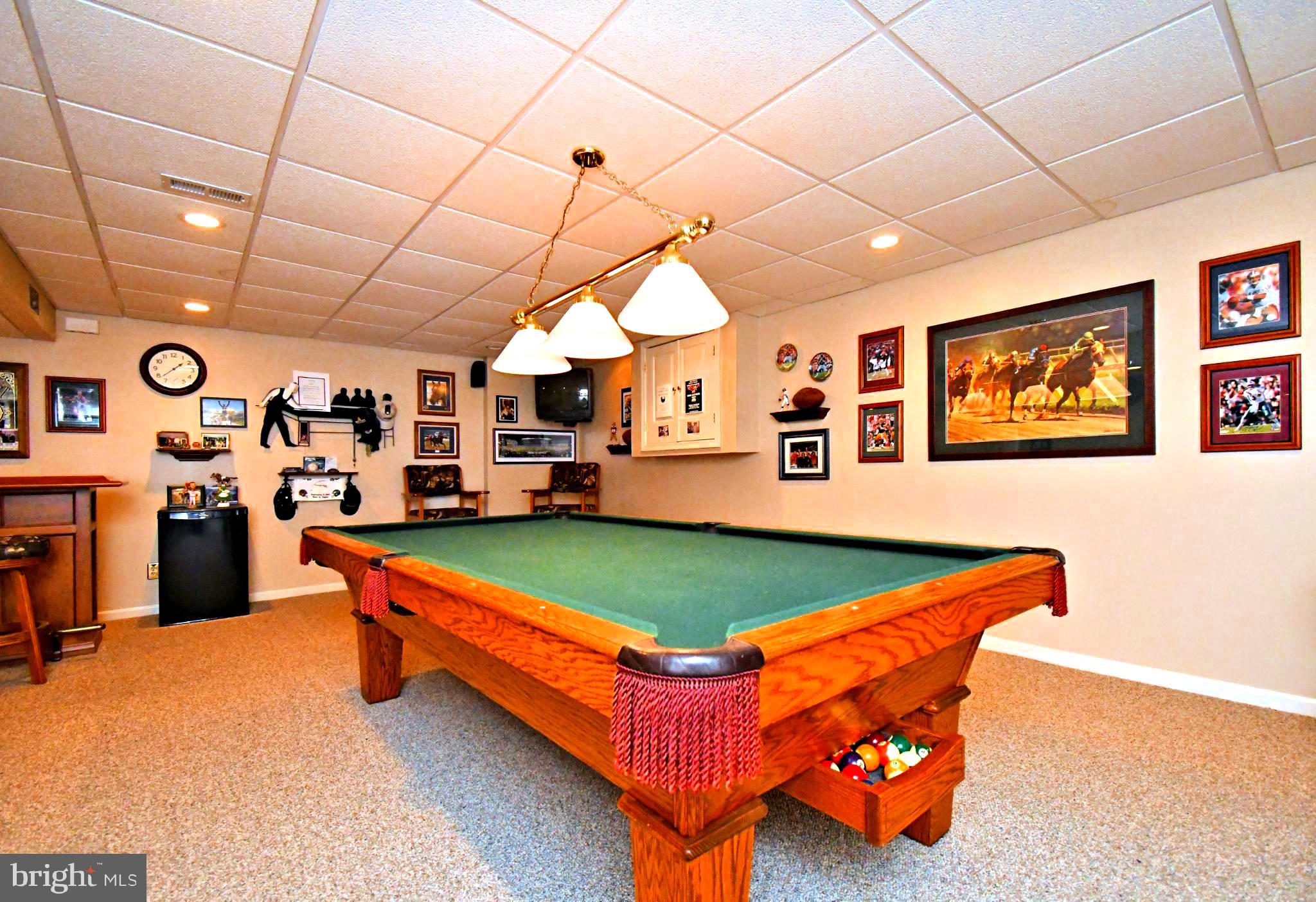 MONTGOMERY CROSSING - Residential