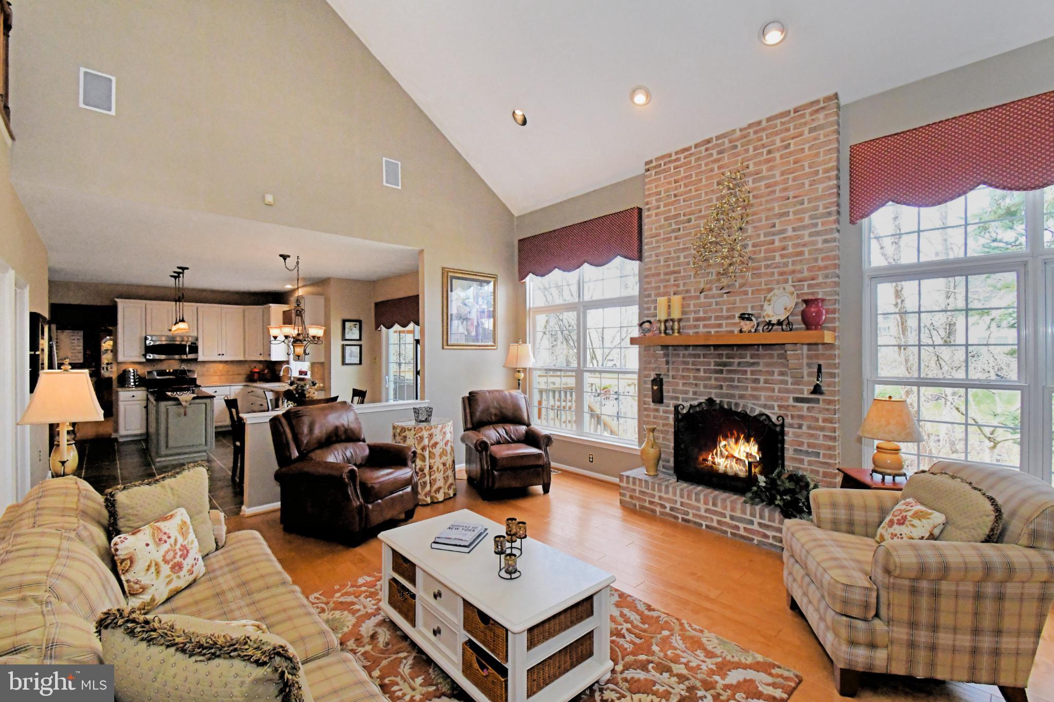 MONTGOMERY CROSSING - Residential