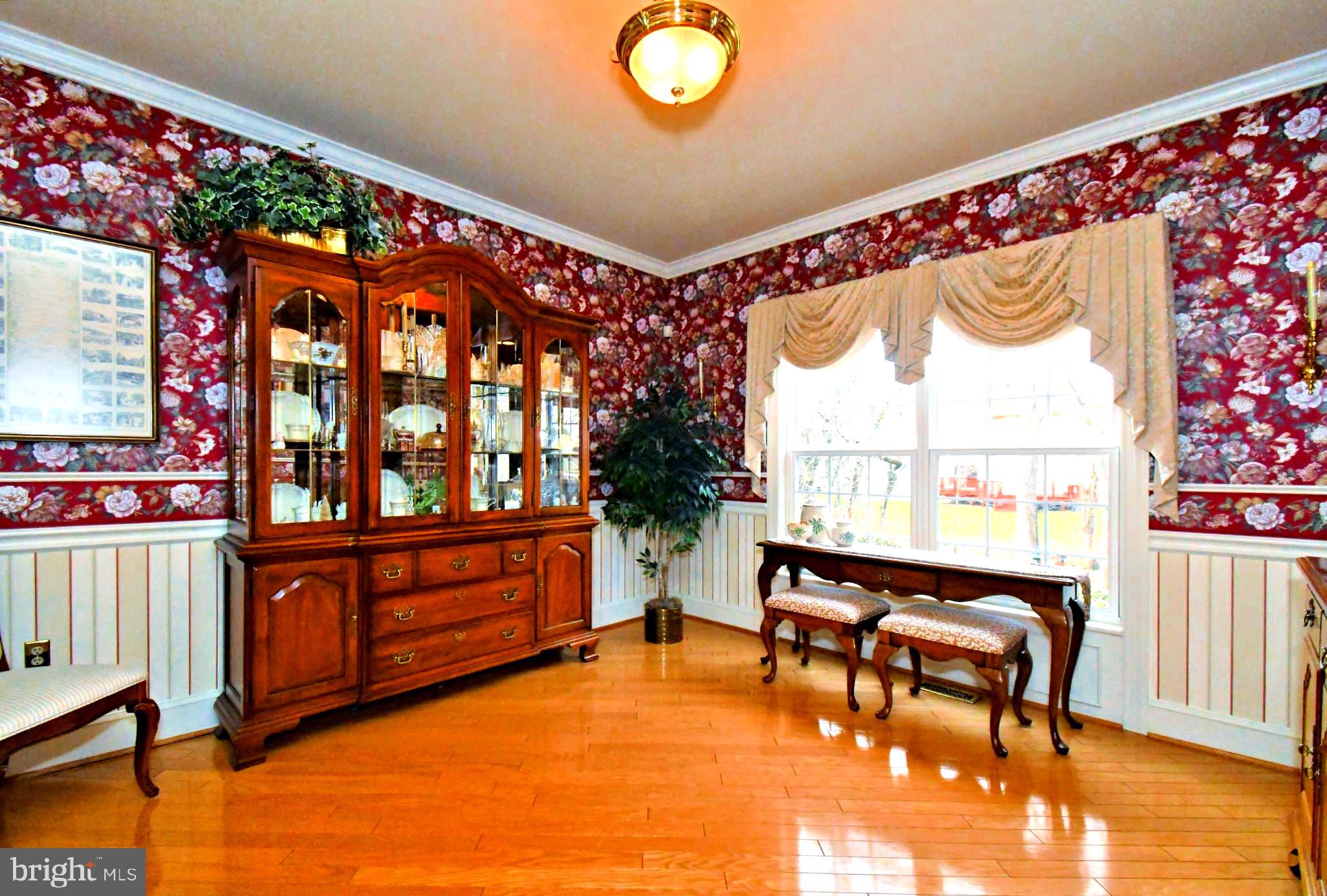 MONTGOMERY CROSSING - Residential