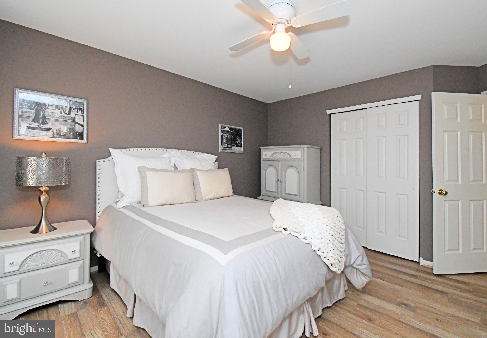 MONTGOMERY CROSSING - Residential