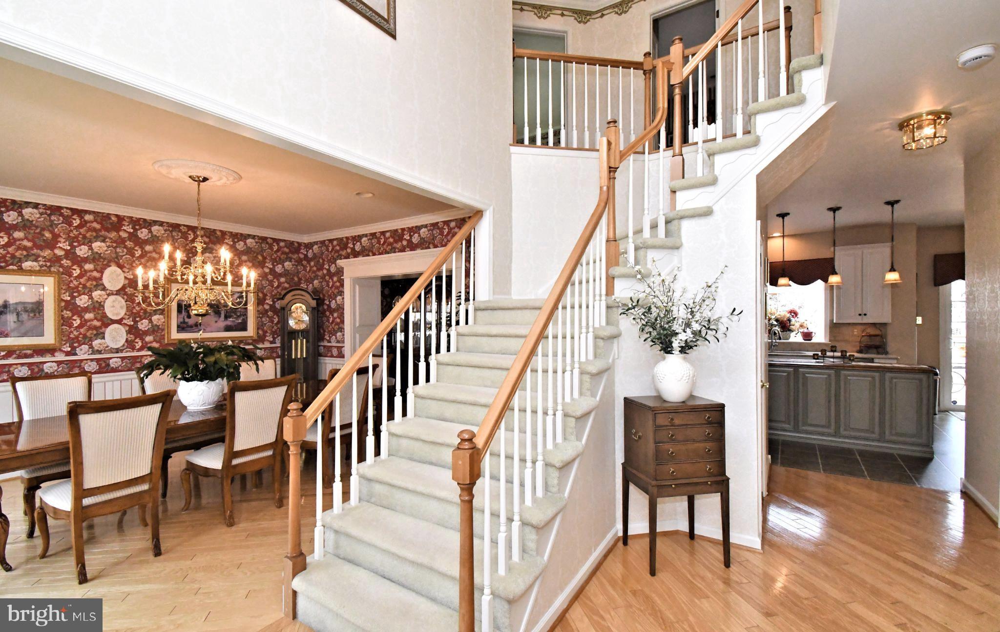 MONTGOMERY CROSSING - Residential