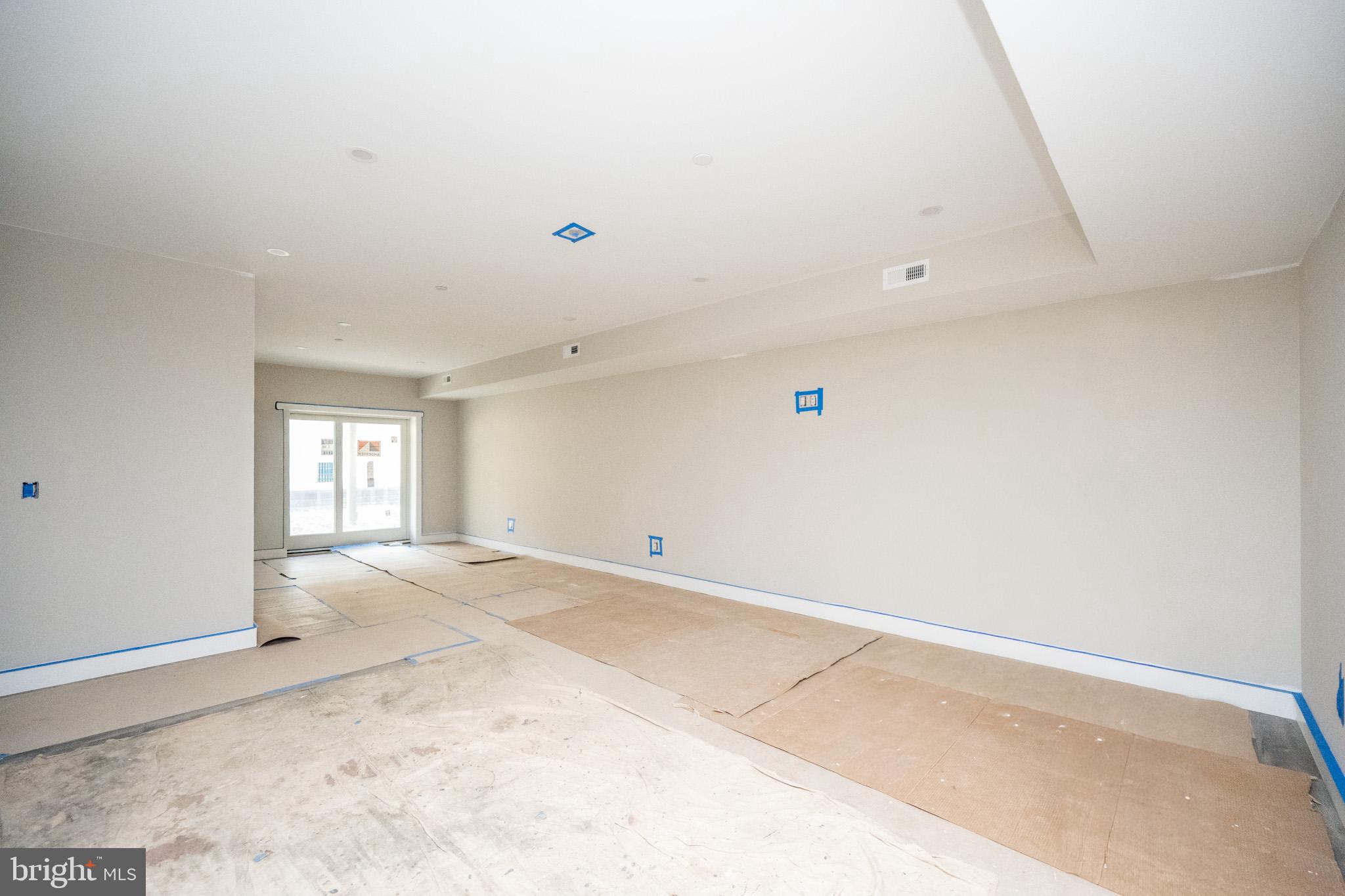 MYSTIC CREEK - Residential