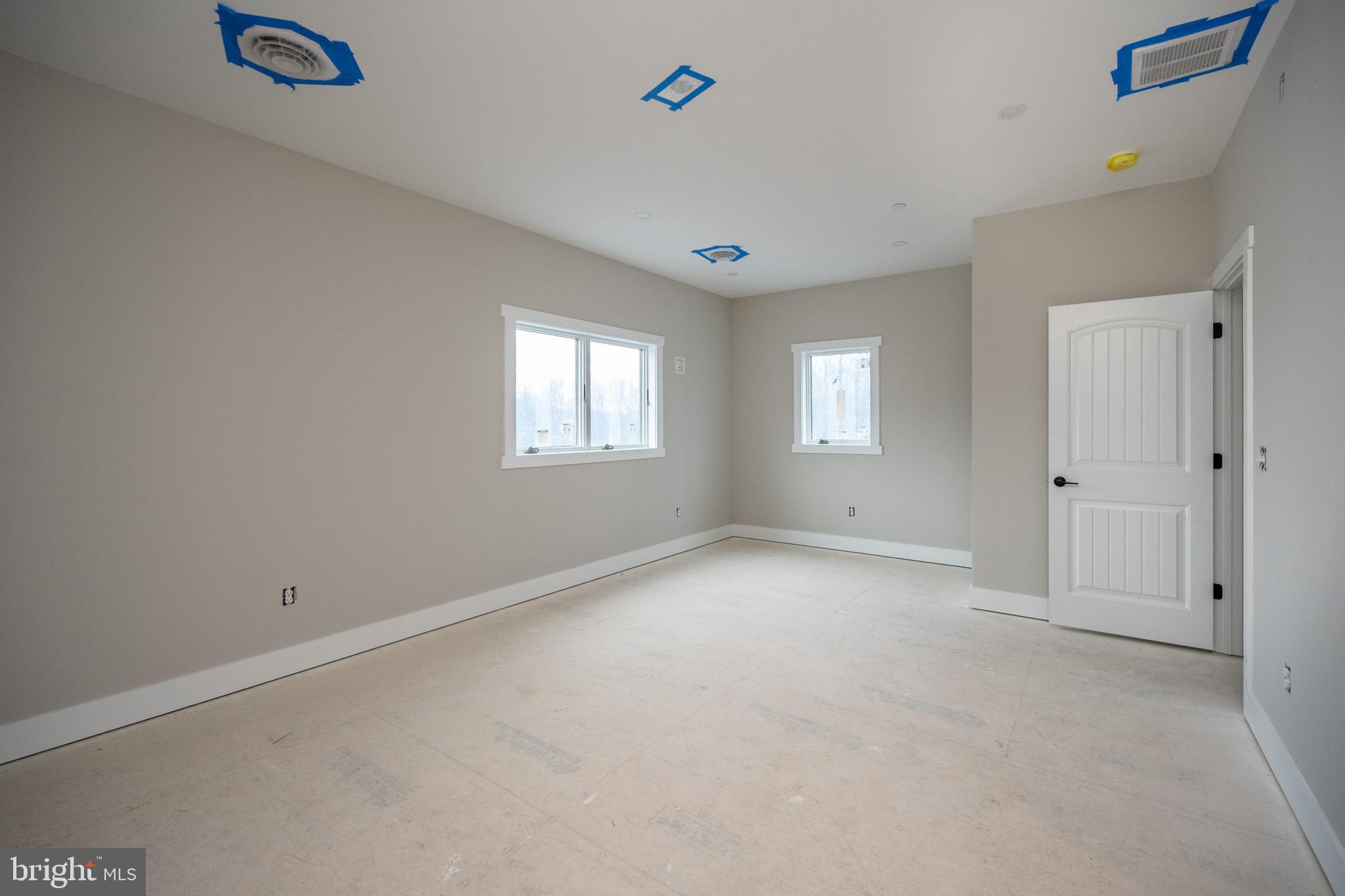 MYSTIC CREEK - Residential