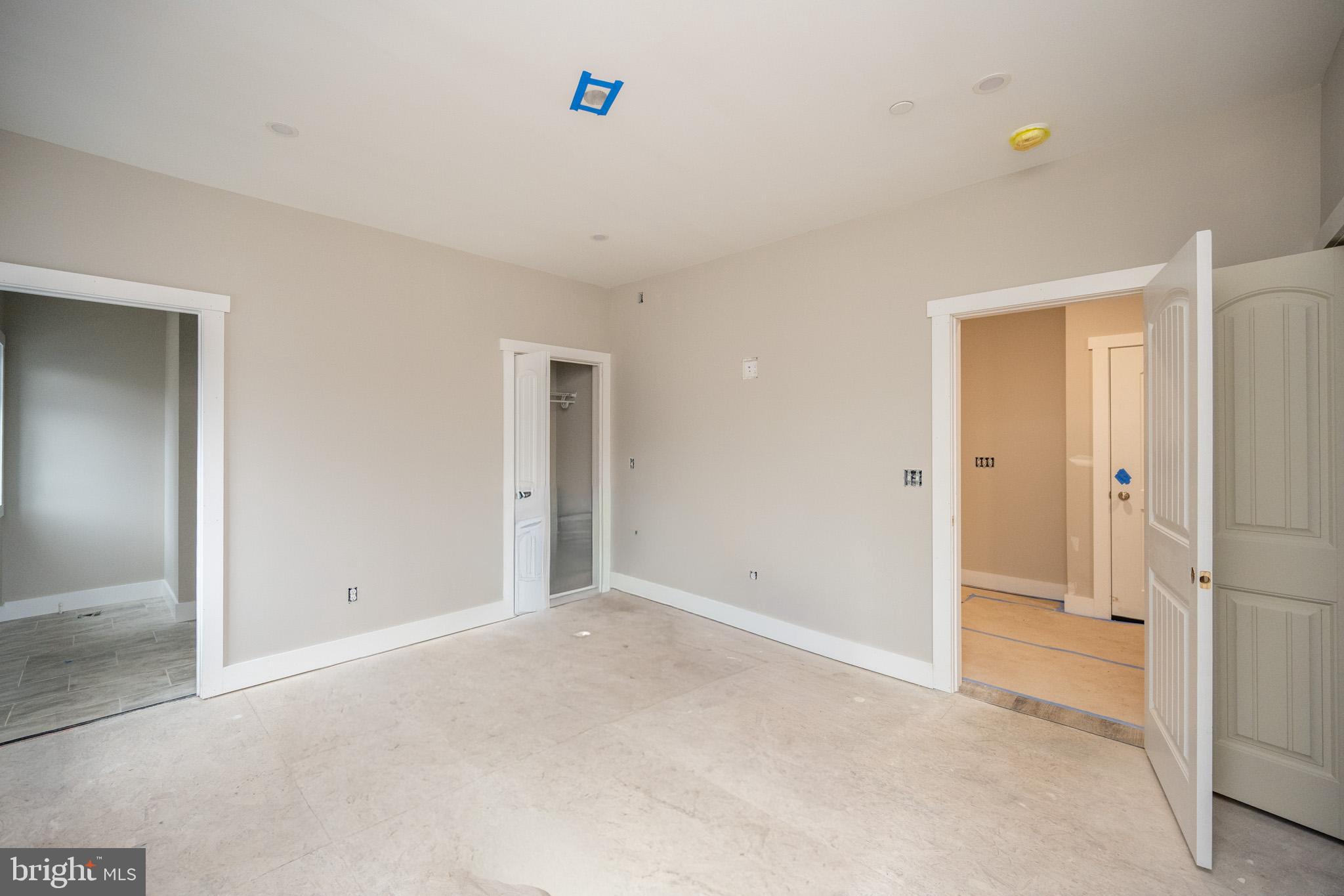 MYSTIC CREEK - Residential