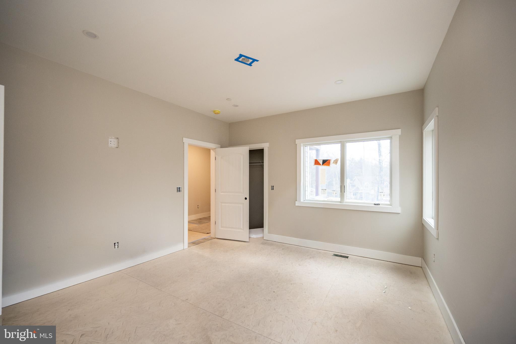 MYSTIC CREEK - Residential