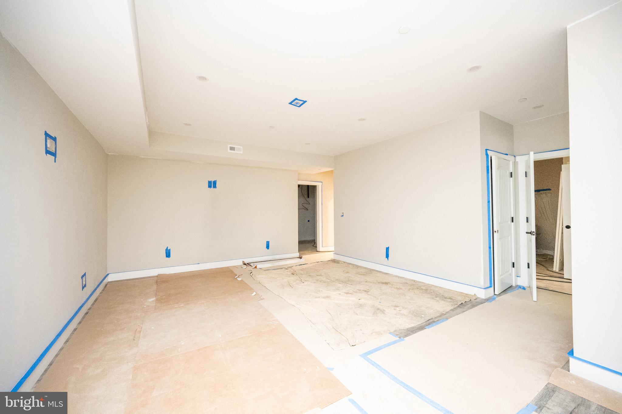 MYSTIC CREEK - Residential