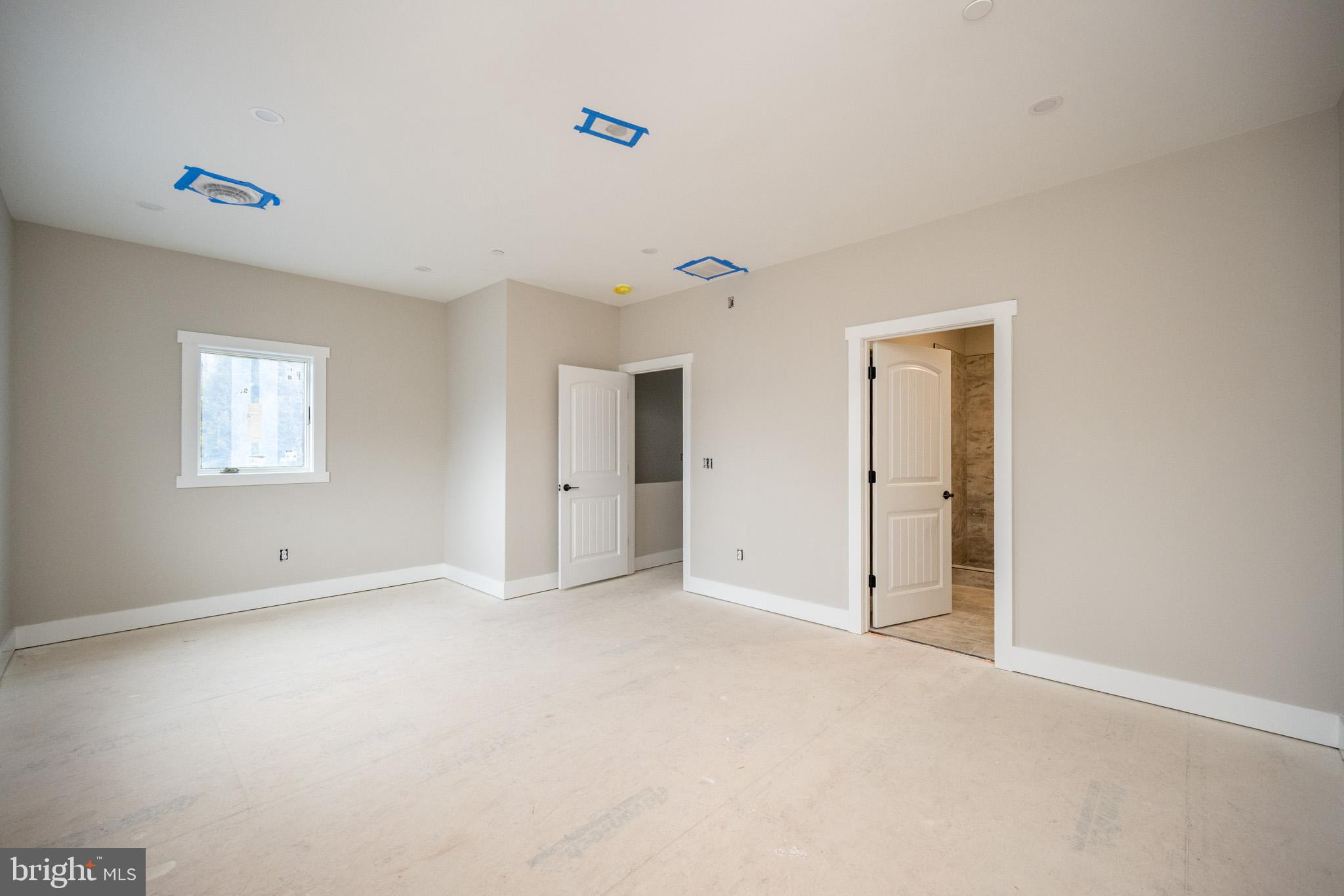 MYSTIC CREEK - Residential