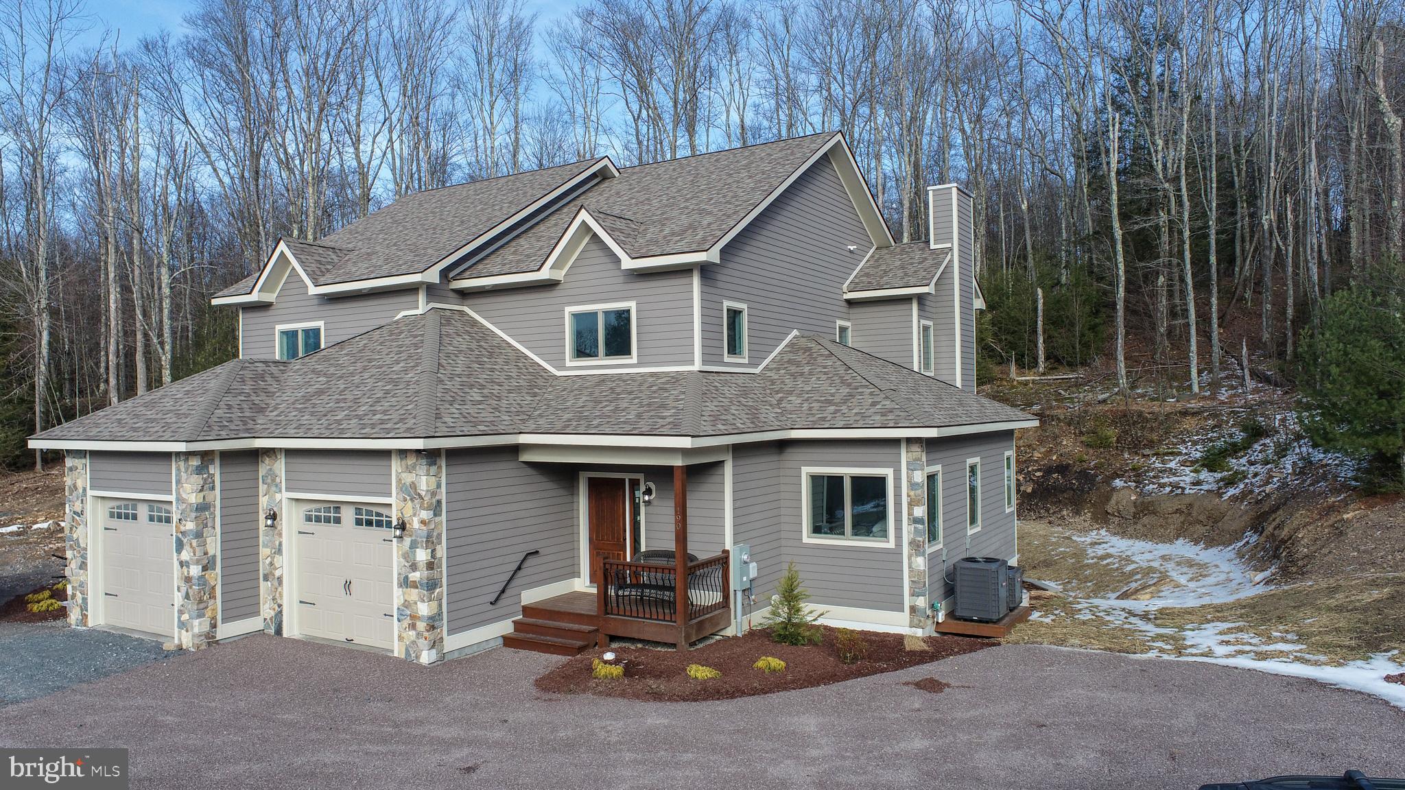 MYSTIC CREEK - Residential