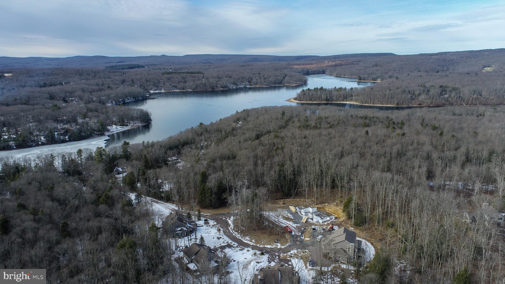 MYSTIC CREEK - Residential