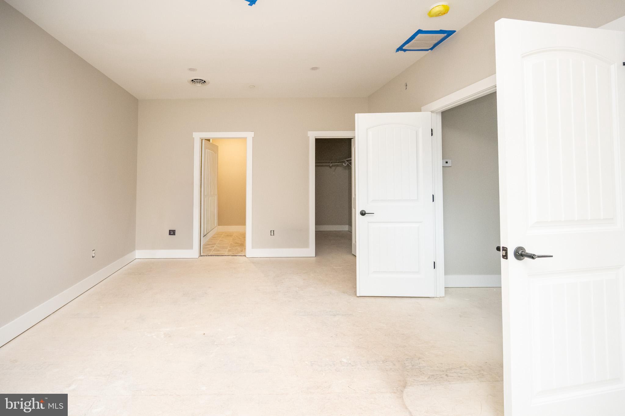 MYSTIC CREEK - Residential