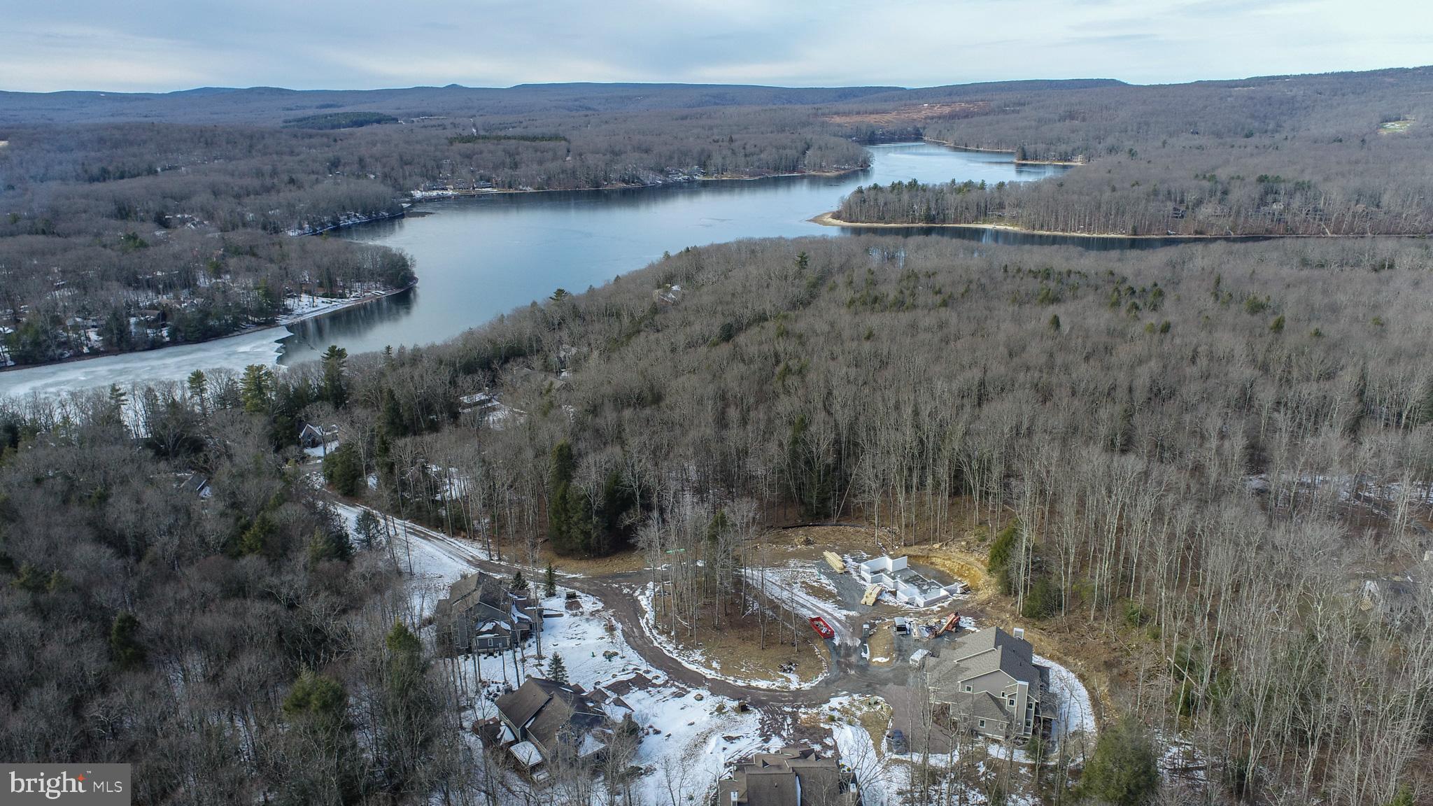 MYSTIC CREEK - Residential