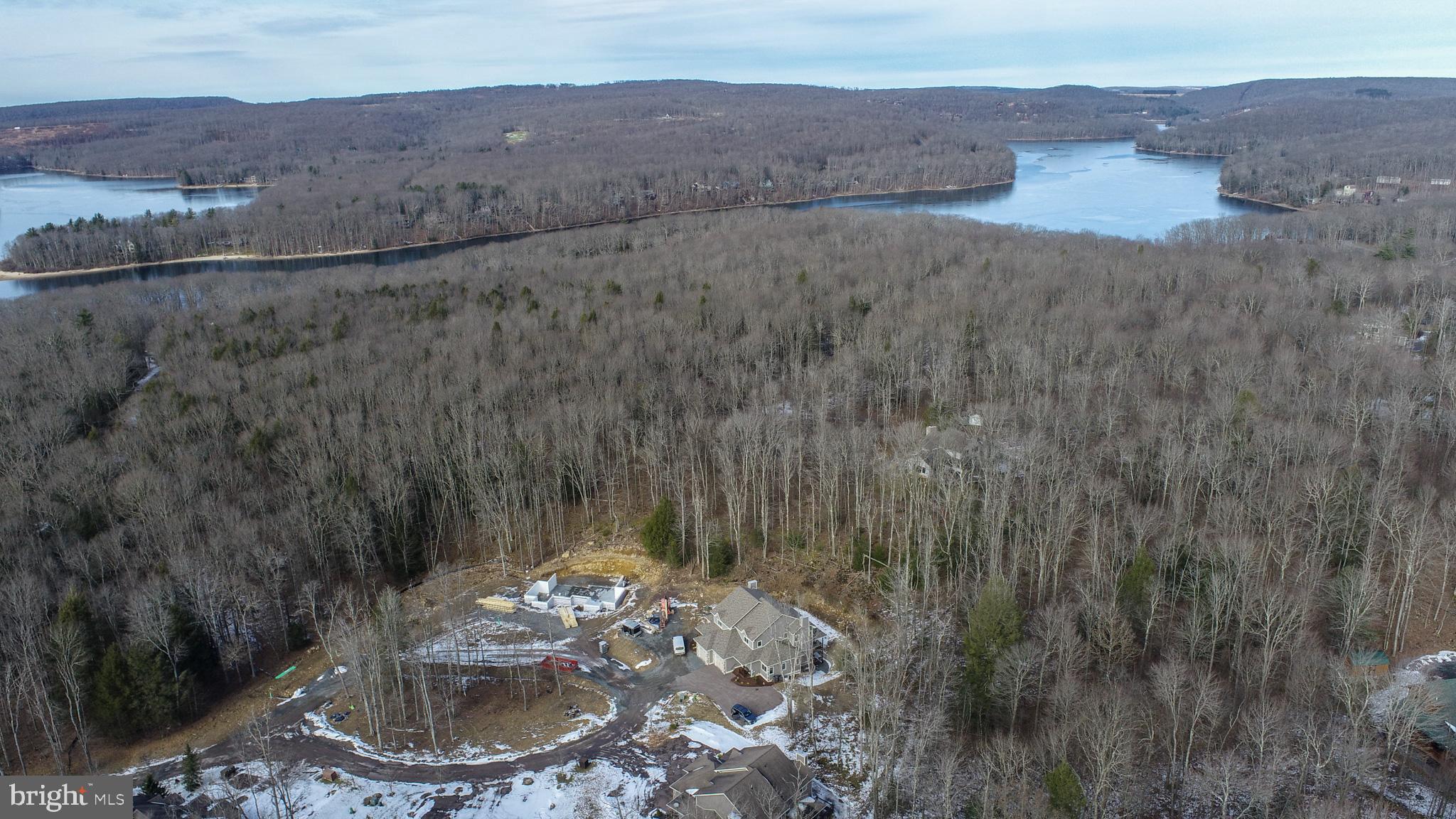 MYSTIC CREEK - Residential