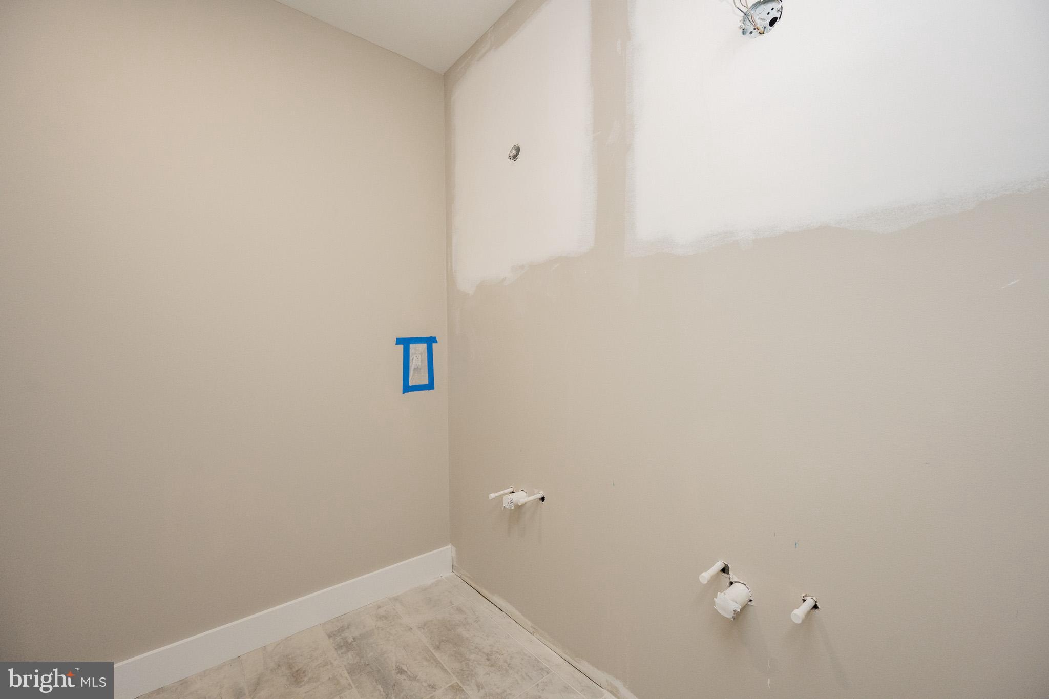 MYSTIC CREEK - Residential