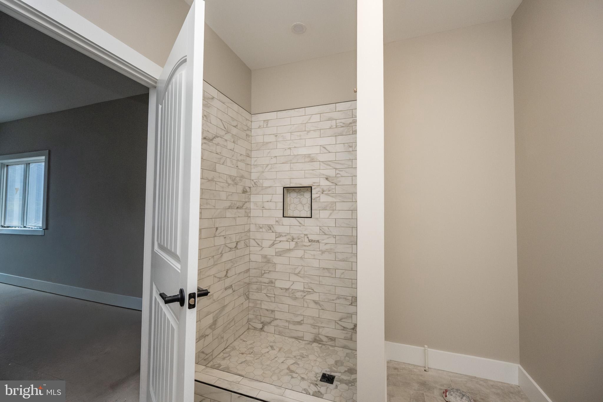 MYSTIC CREEK - Residential