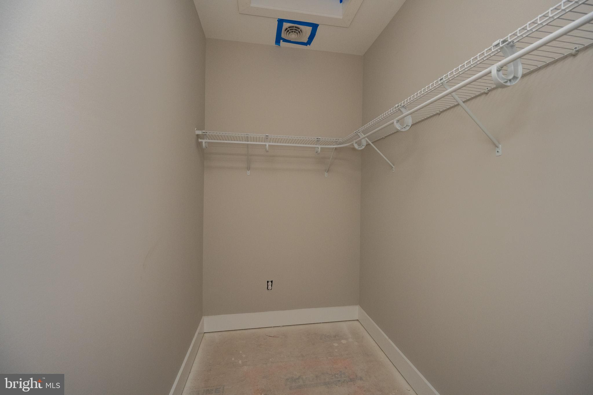 MYSTIC CREEK - Residential