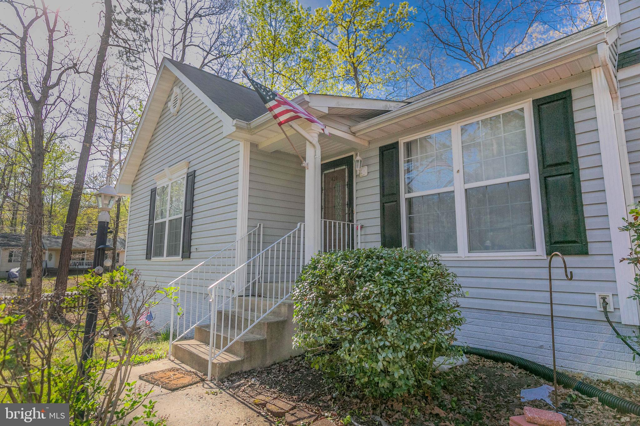 LAKE LAND OR - Residential