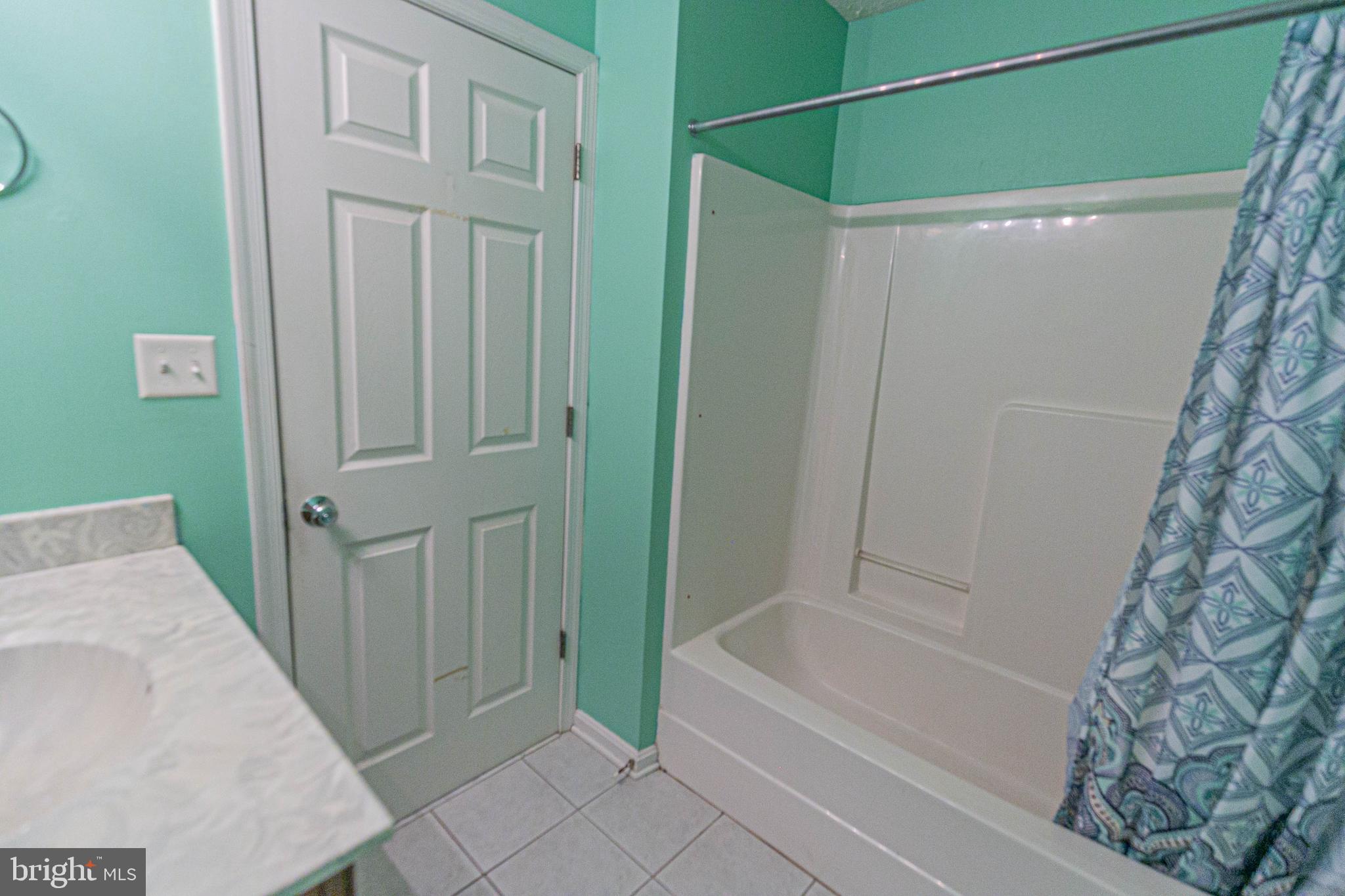 LAKE LAND OR - Residential