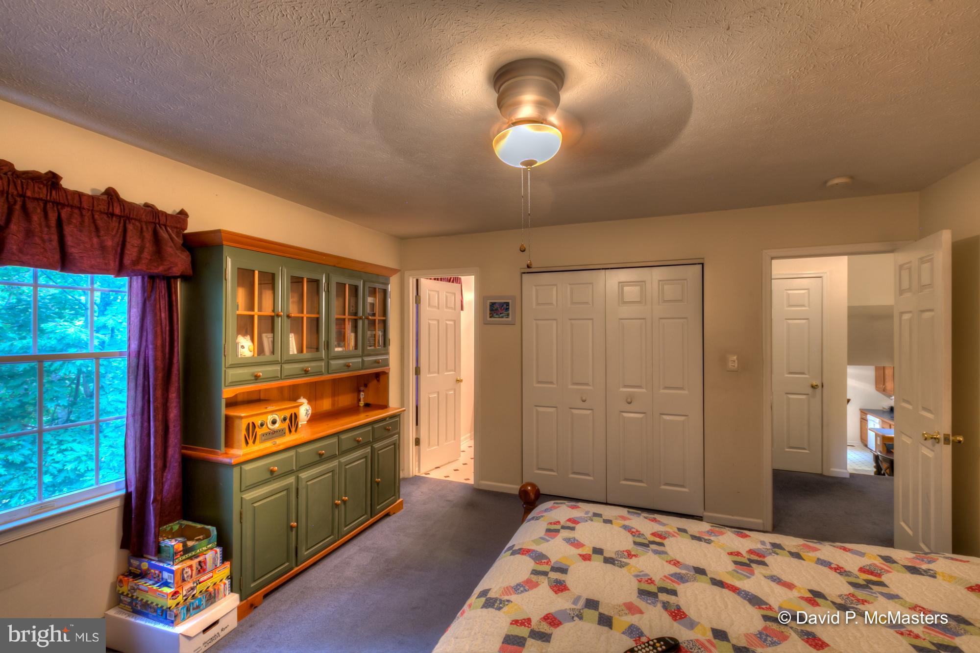 WHISPERING FALLS - Residential