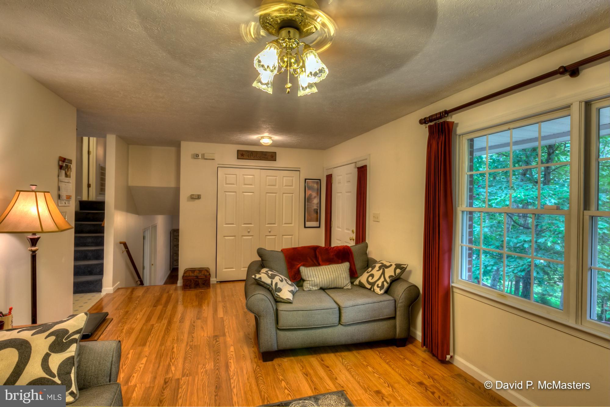 WHISPERING FALLS - Residential