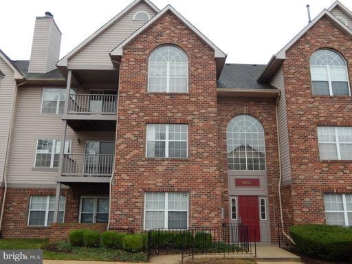 LAKE POINTE CONDOMINIUMS - Residential Lease