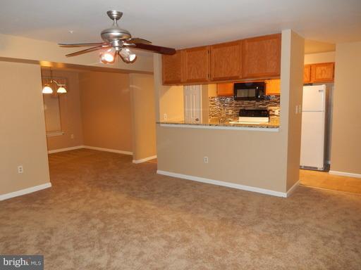 LAKE POINTE CONDOMINIUMS - Residential Lease