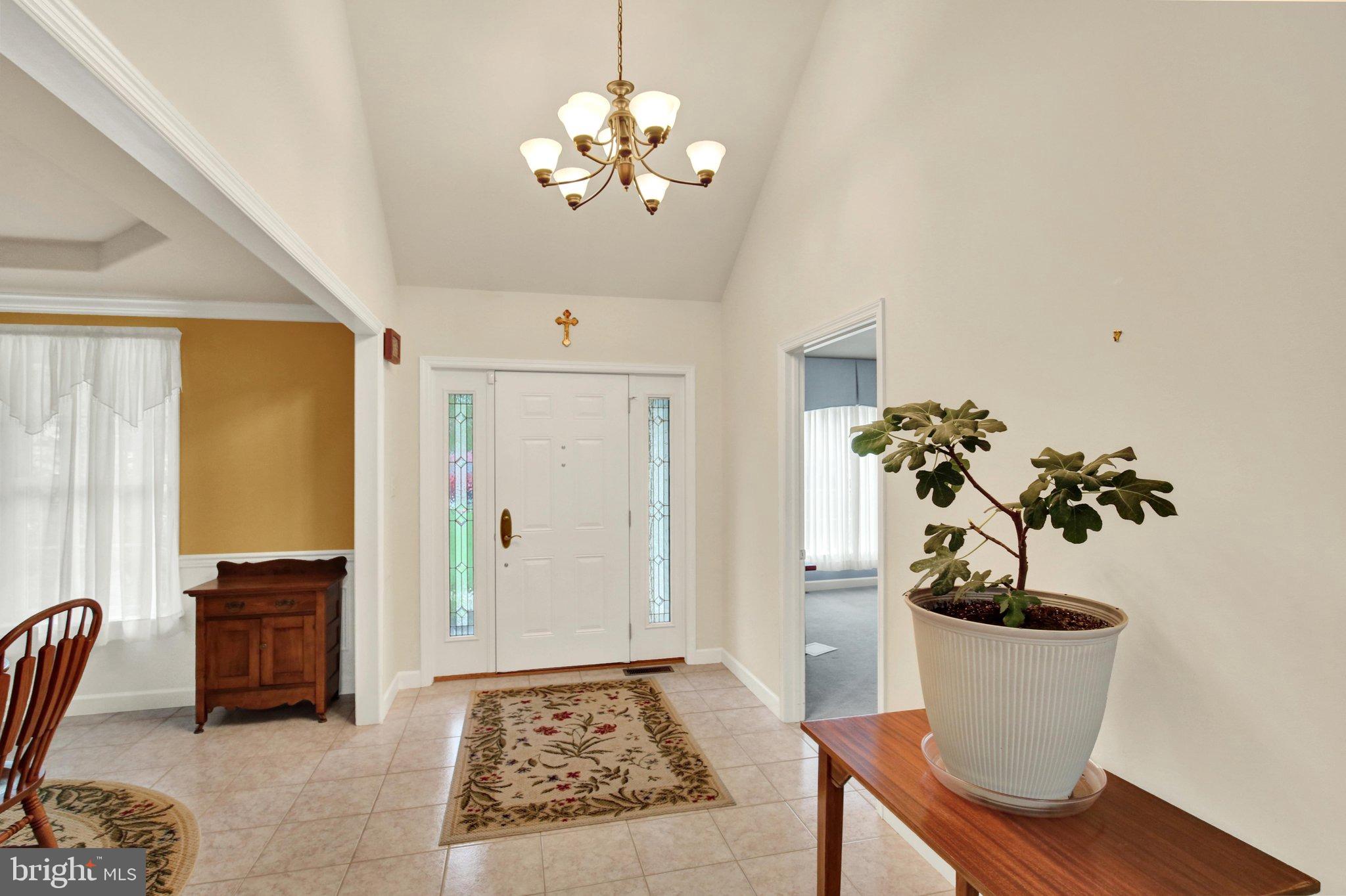 301 VALLEY COURT