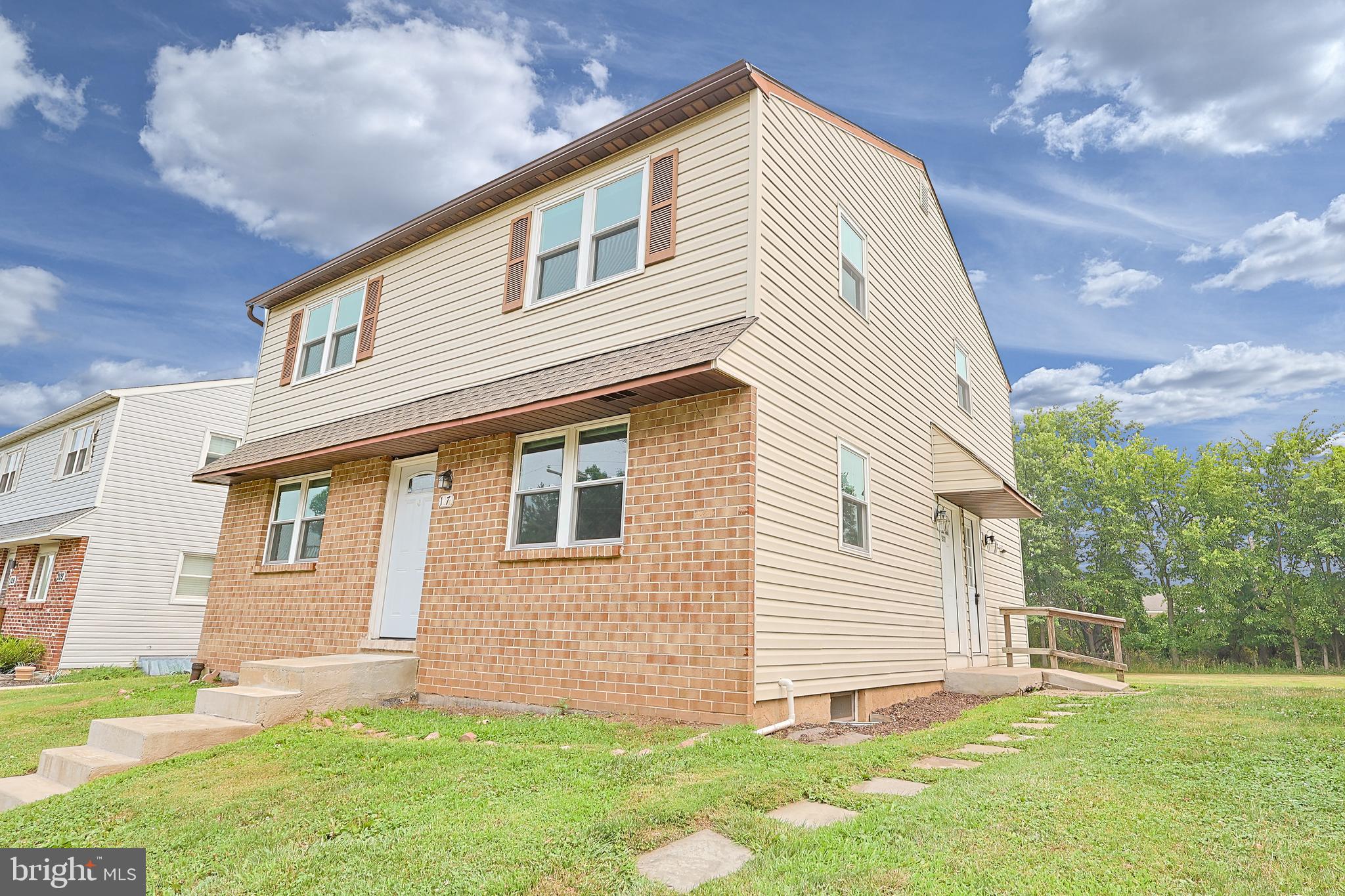 107 HUNTER WAY