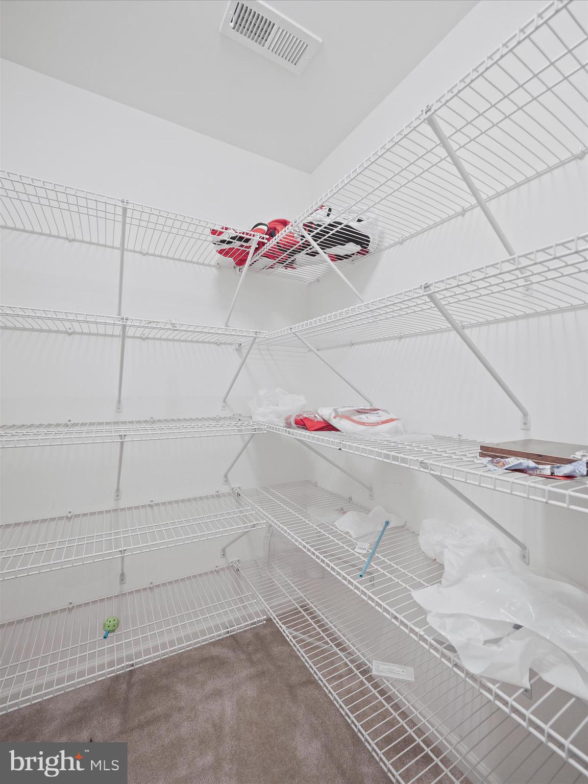 MAPLE VALLEY ESTATES - Residential Lease