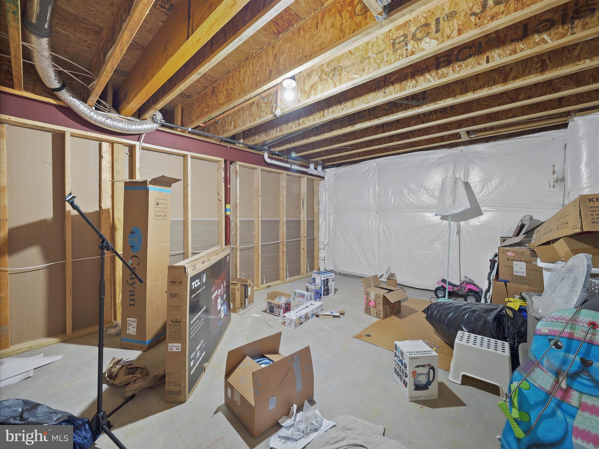 MAPLE VALLEY ESTATES - Residential Lease