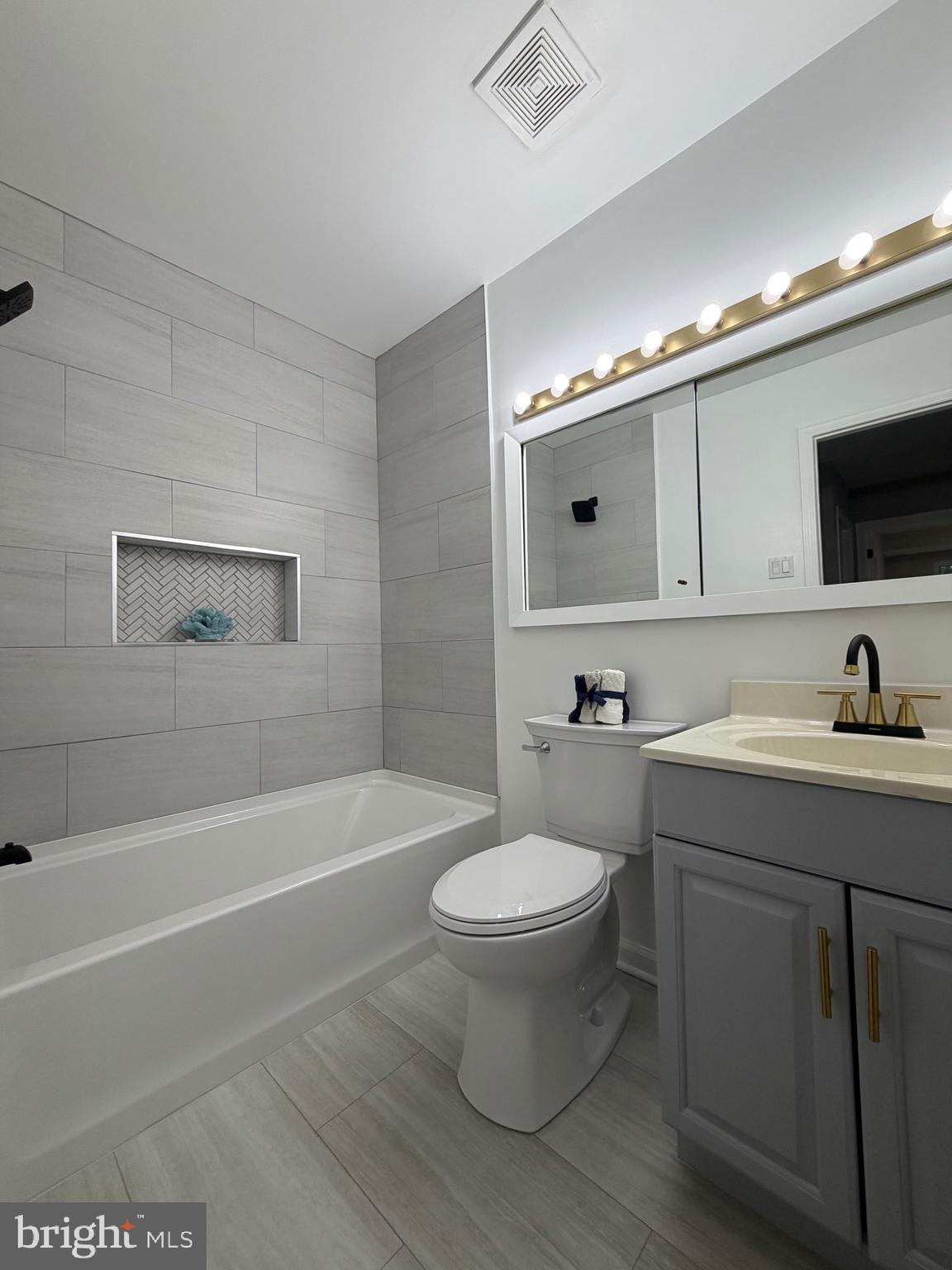 PRUSSIAN WOODS - Residential