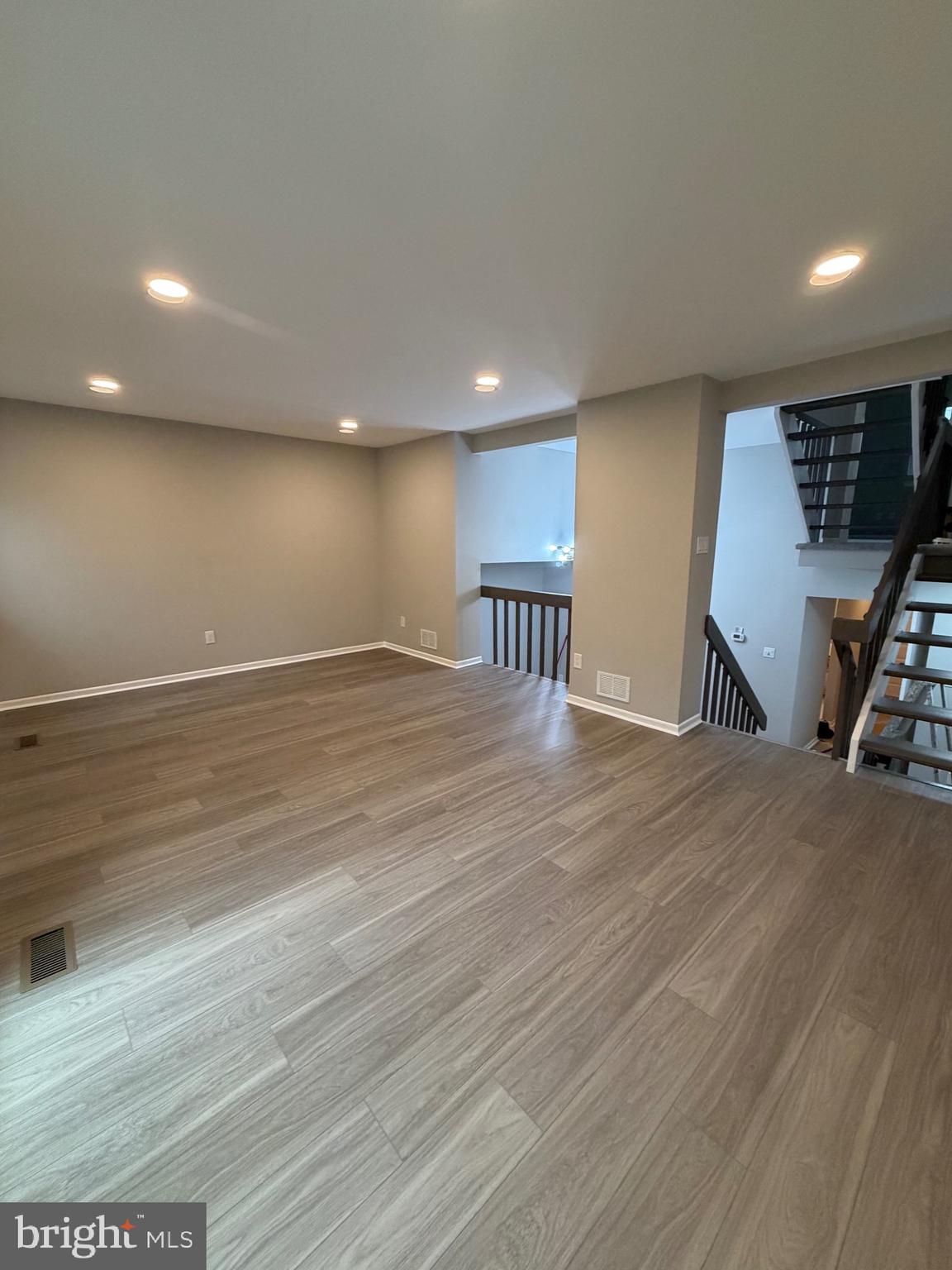 PRUSSIAN WOODS - Residential