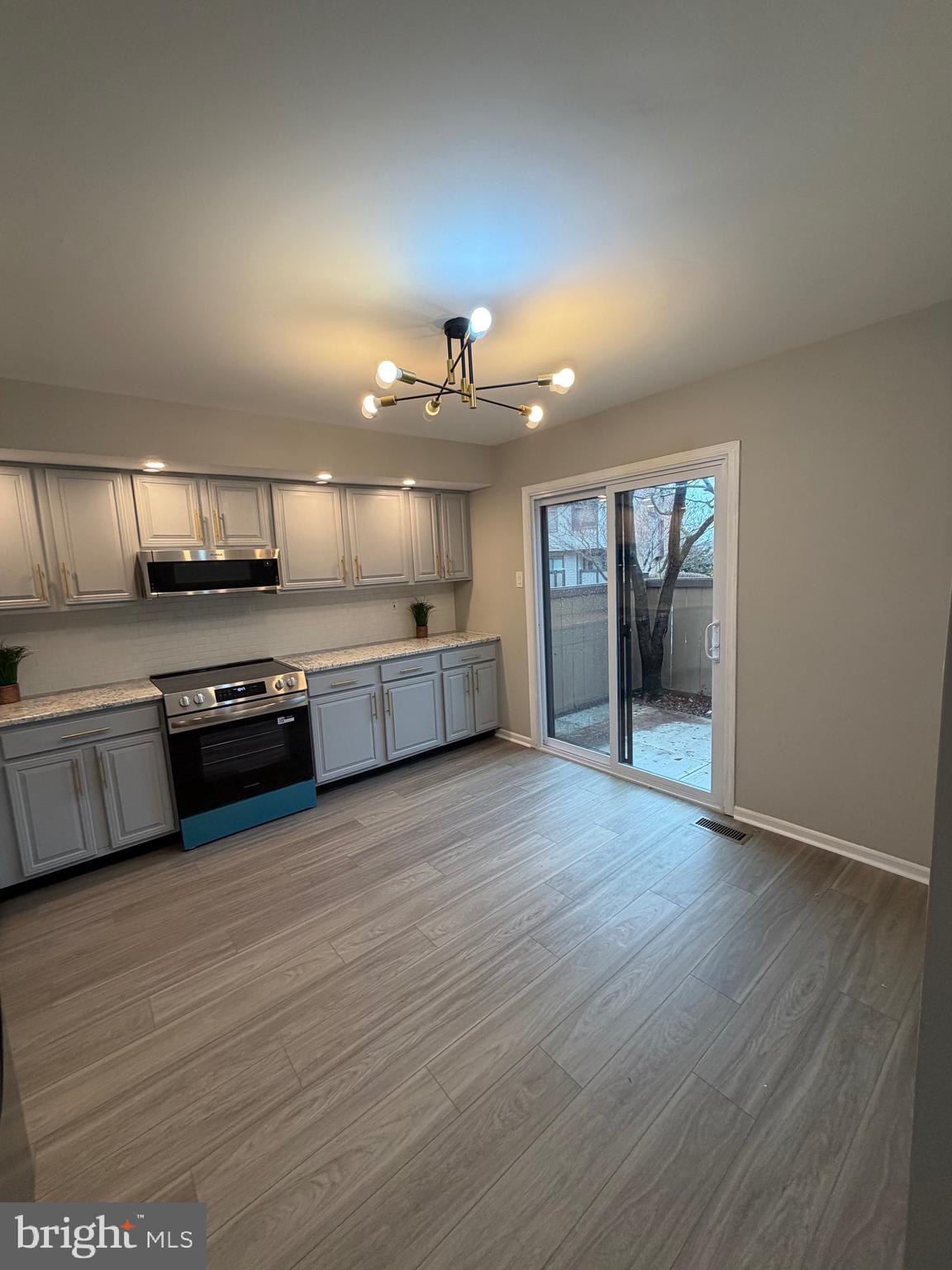 PRUSSIAN WOODS - Residential