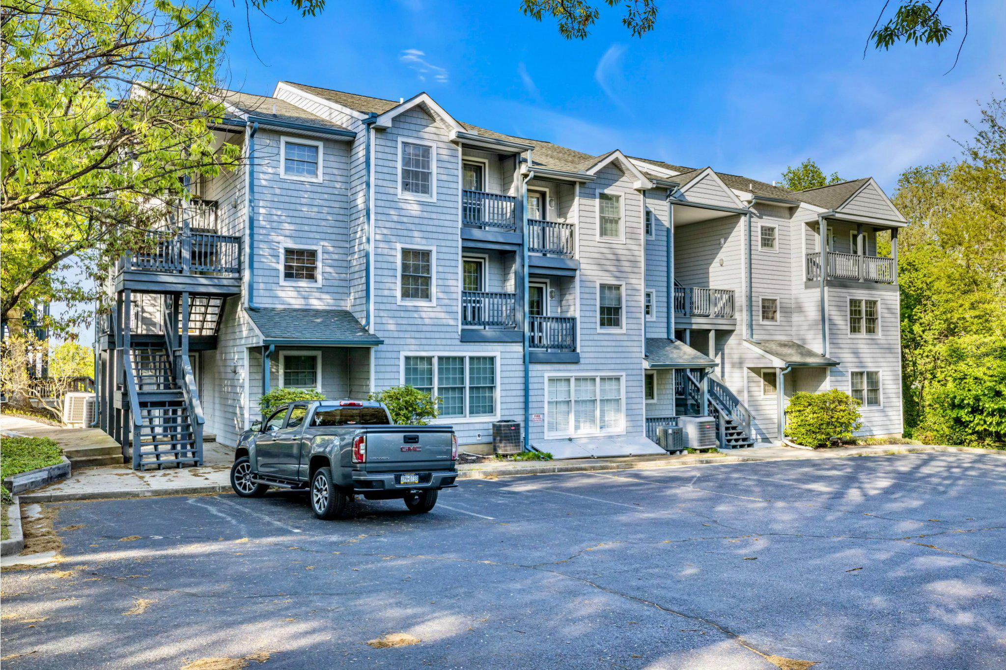 RIGBIE BLUFF - Residential