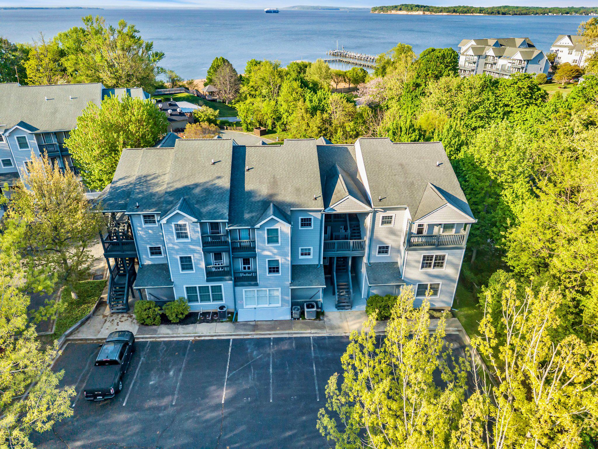 RIGBIE BLUFF - Residential