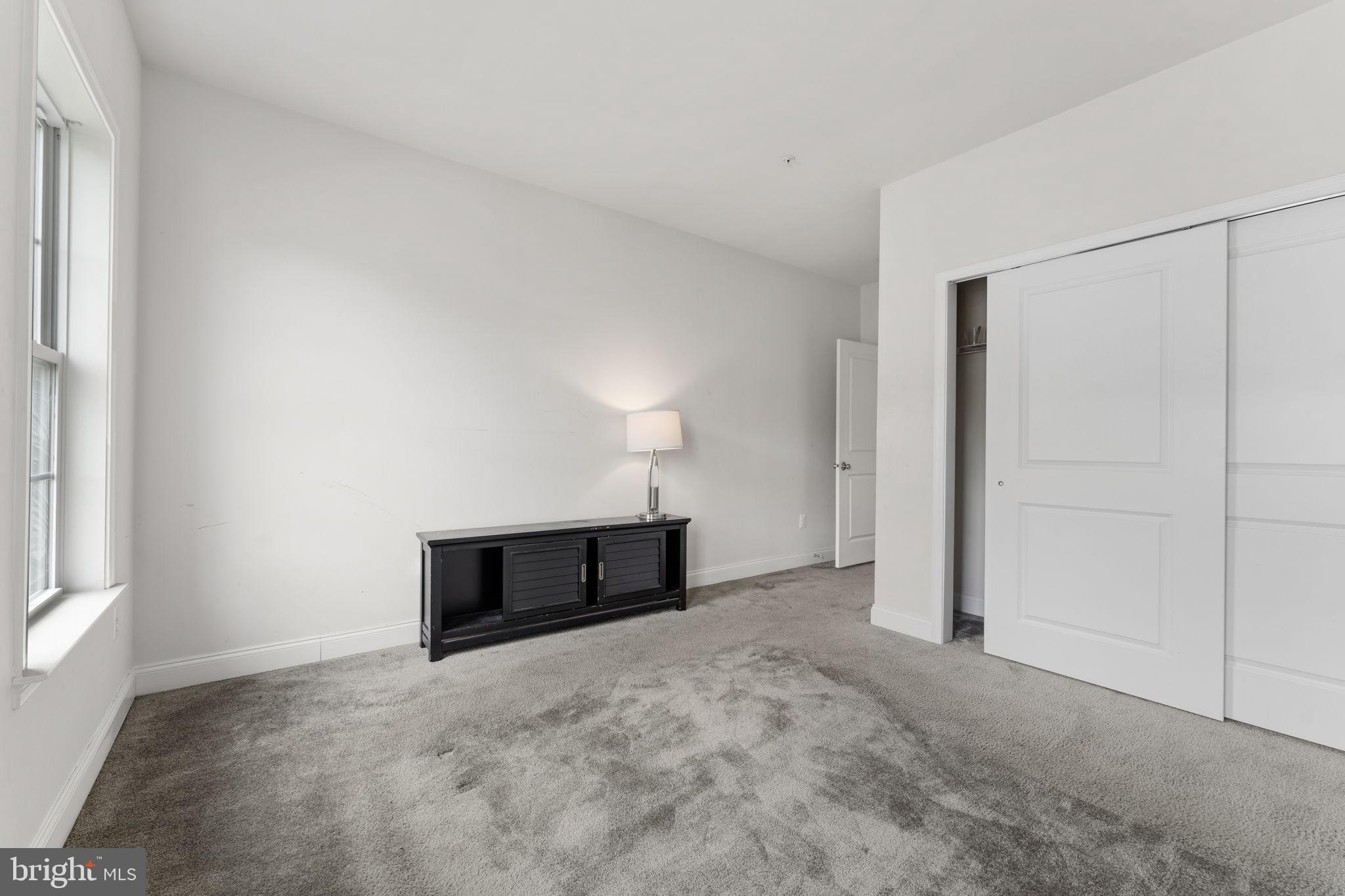 MARLBORO RIDGE - Residential