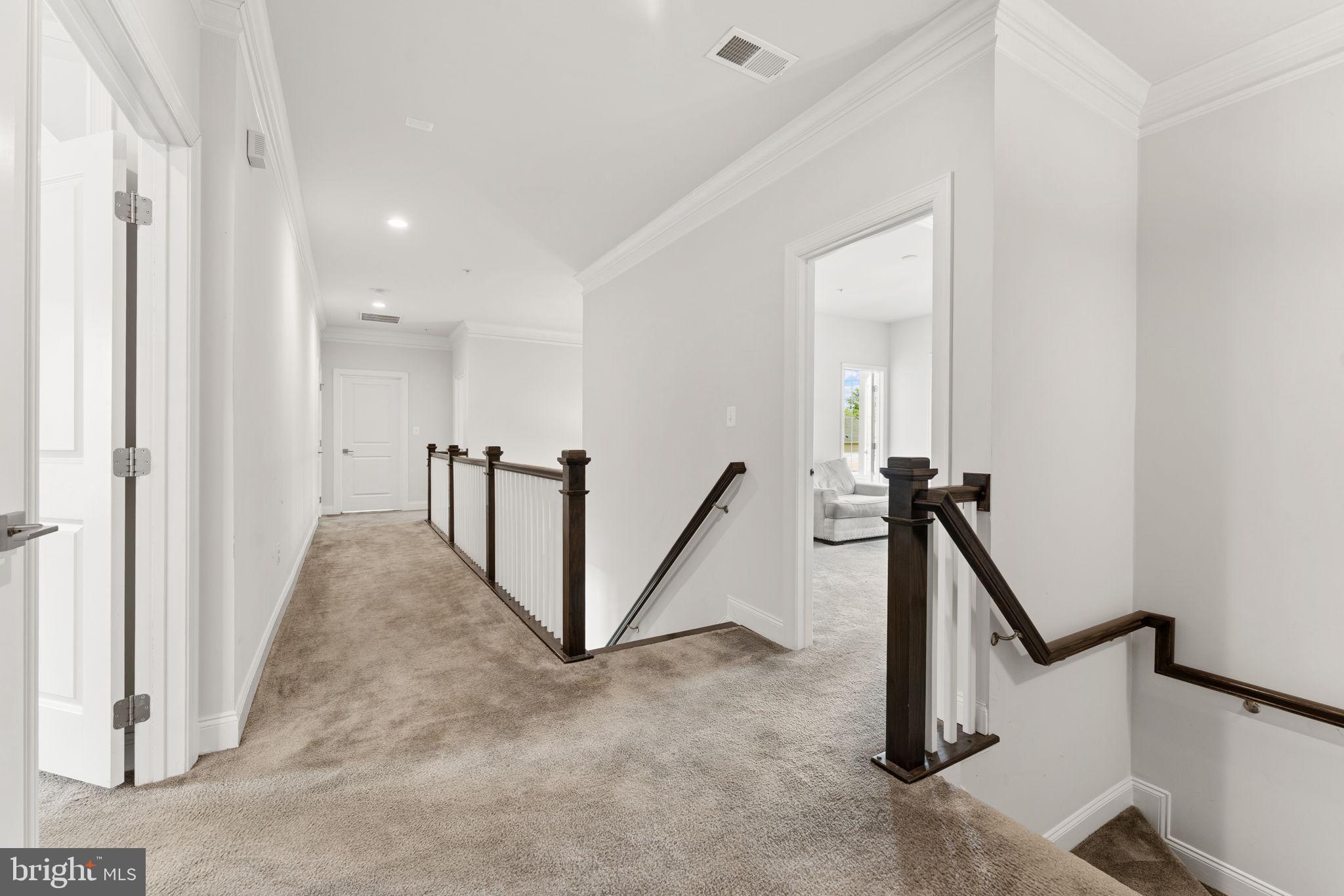 MARLBORO RIDGE - Residential