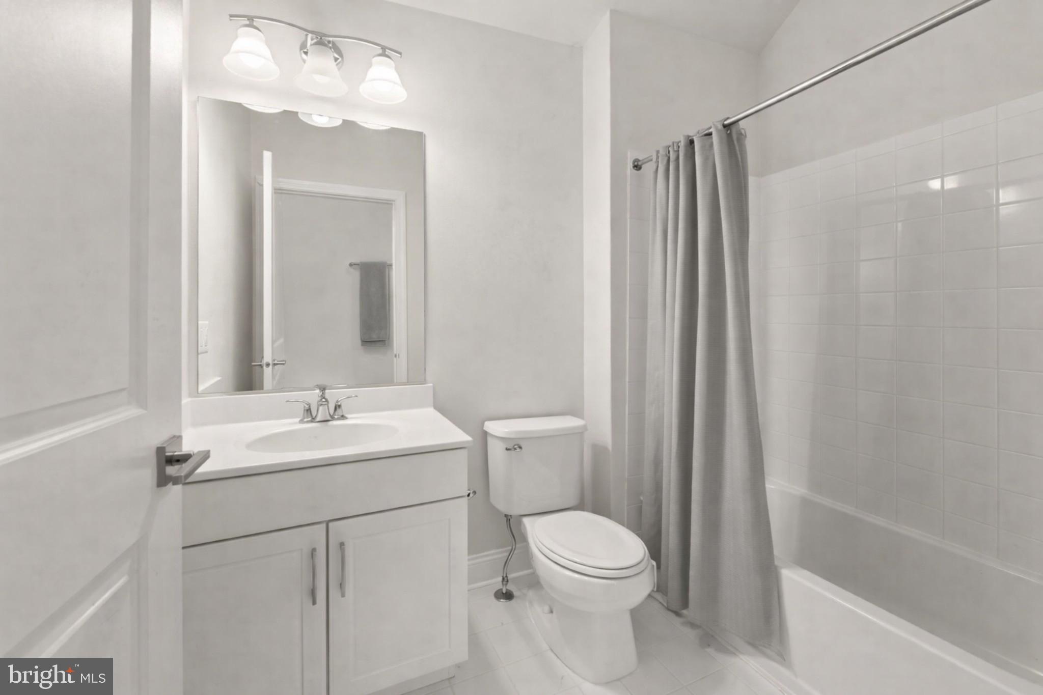 MARLBORO RIDGE - Residential