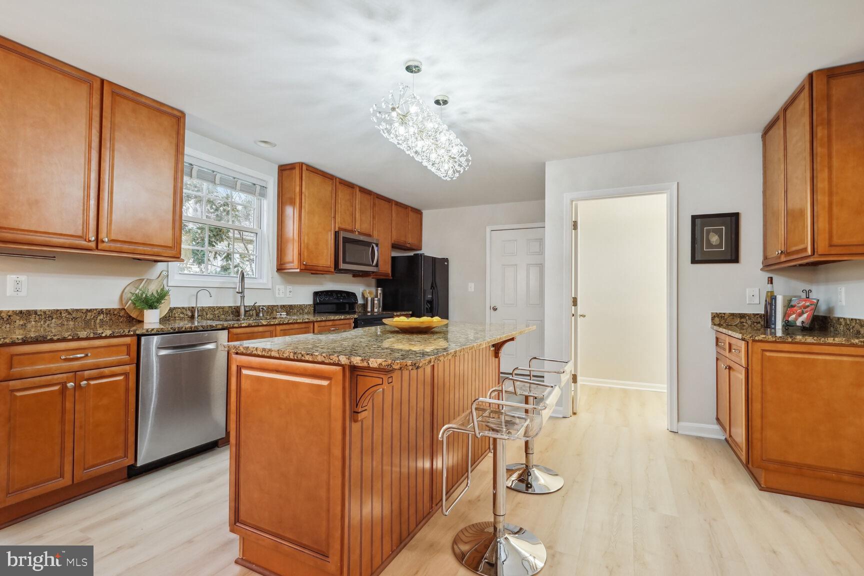 SUMMIT VEITCH - Residential