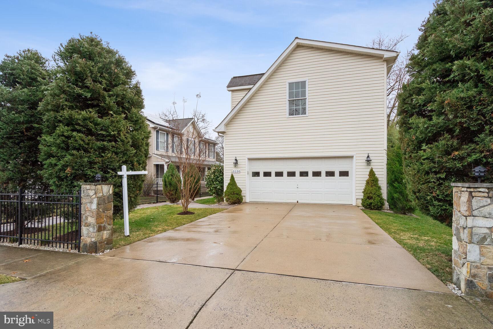 SUMMIT VEITCH - Residential