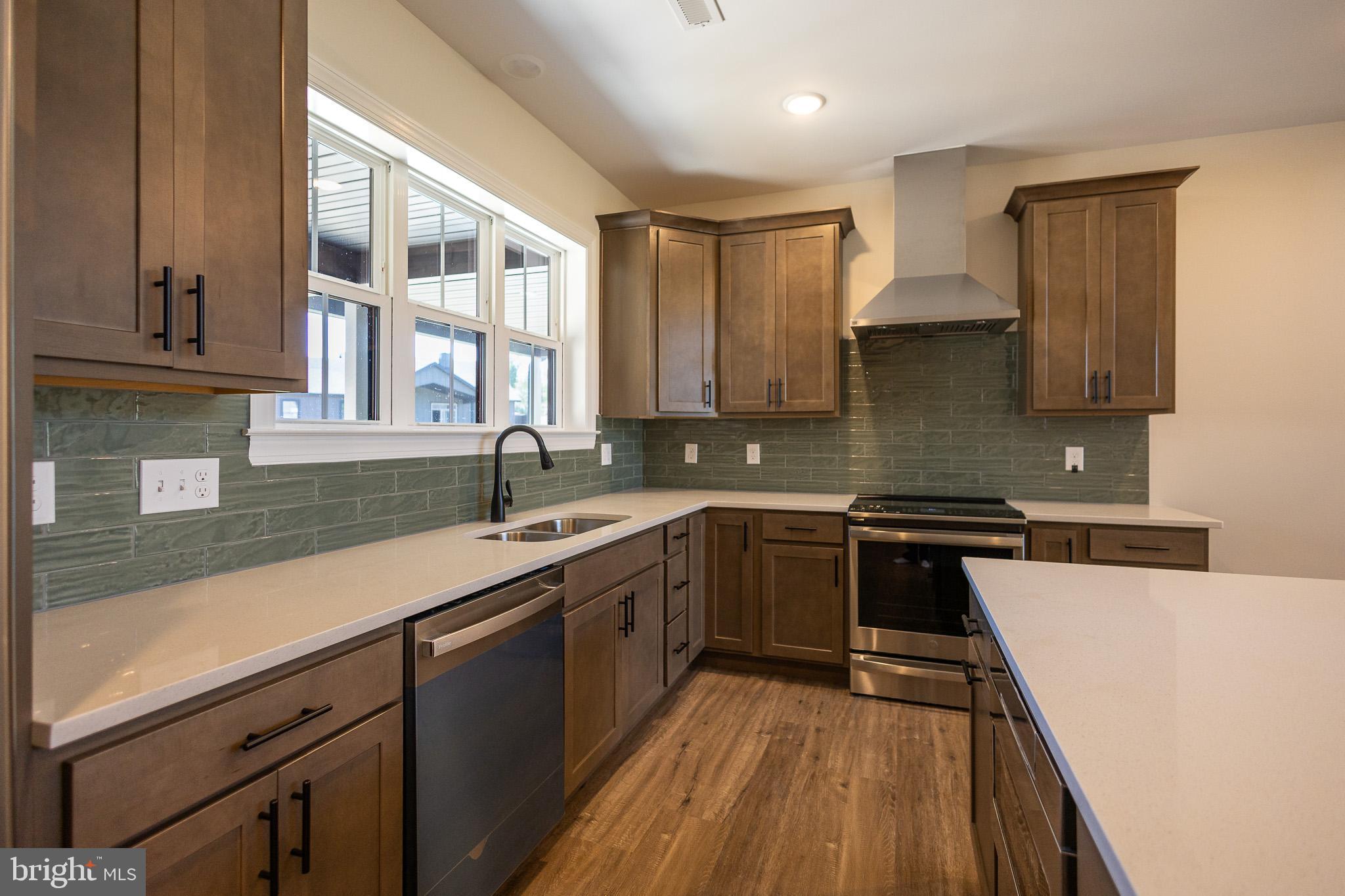THE RESERVE AT TUSCARORA - Residential
