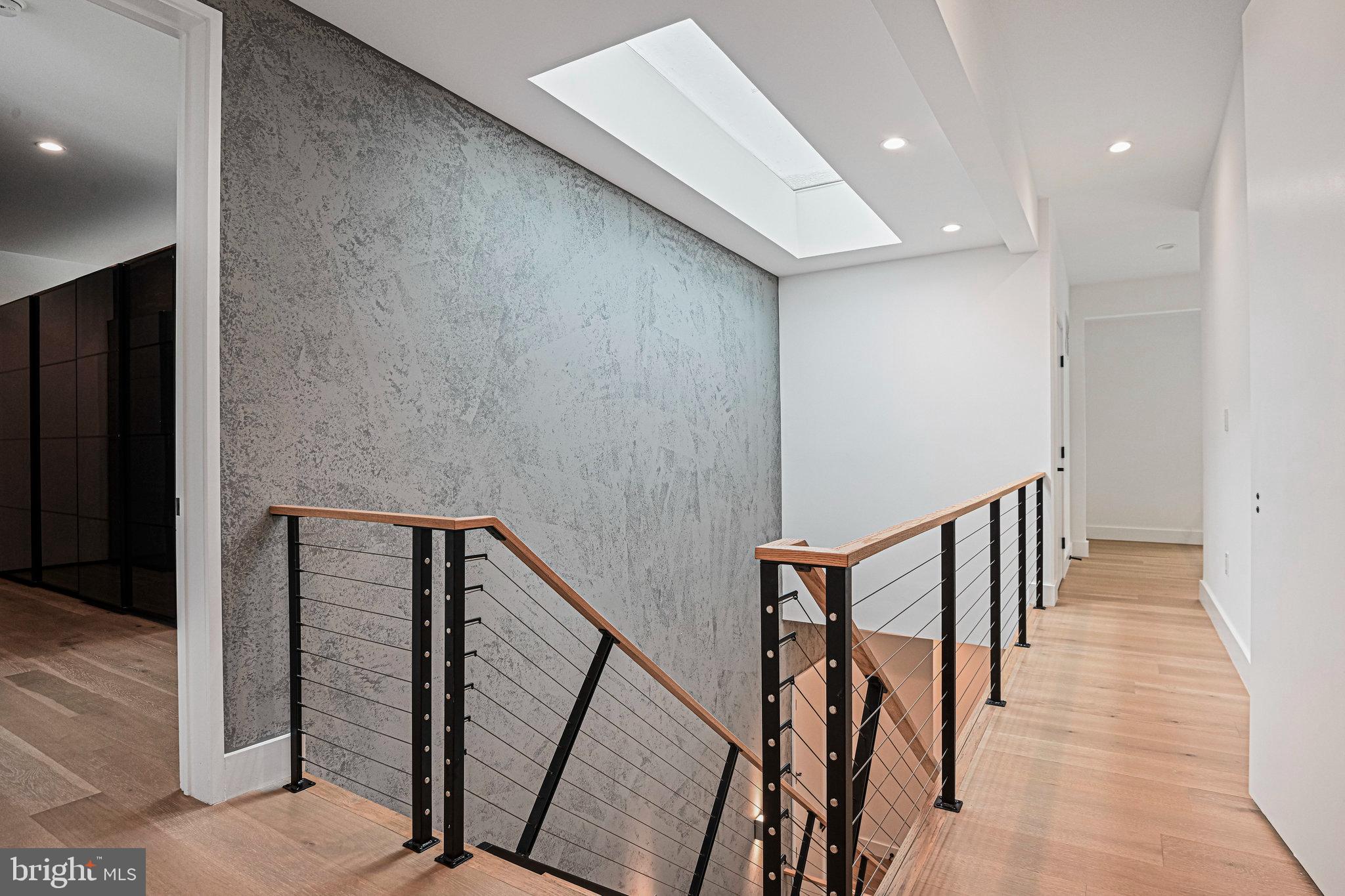 HAMPTONS OF MCLEAN - Residential