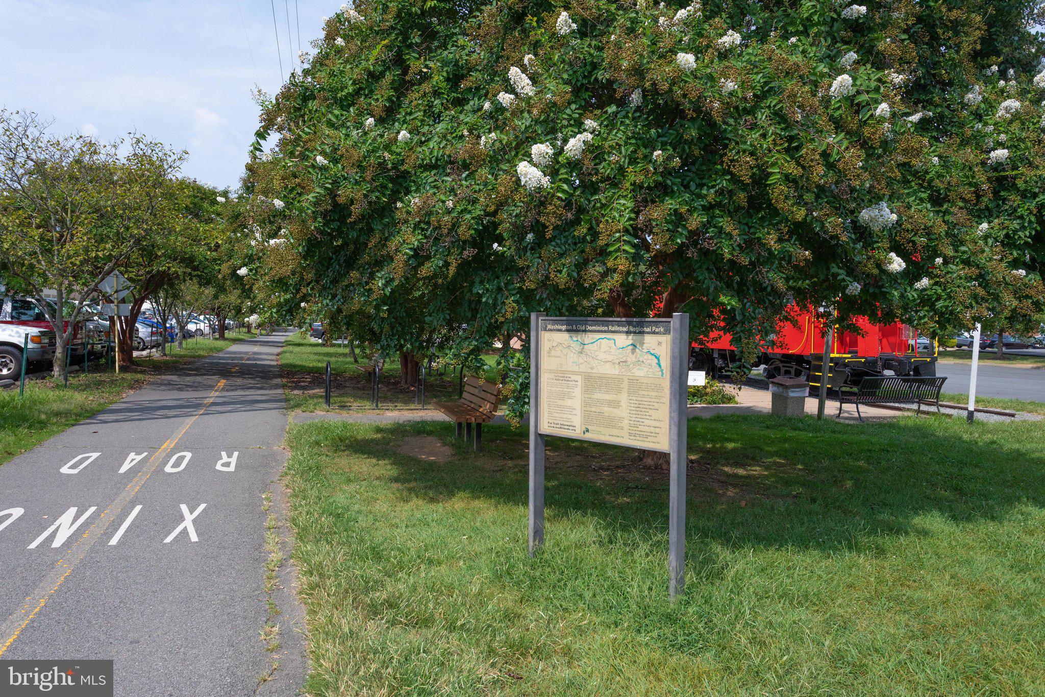 HAMPTONS OF MCLEAN - Residential