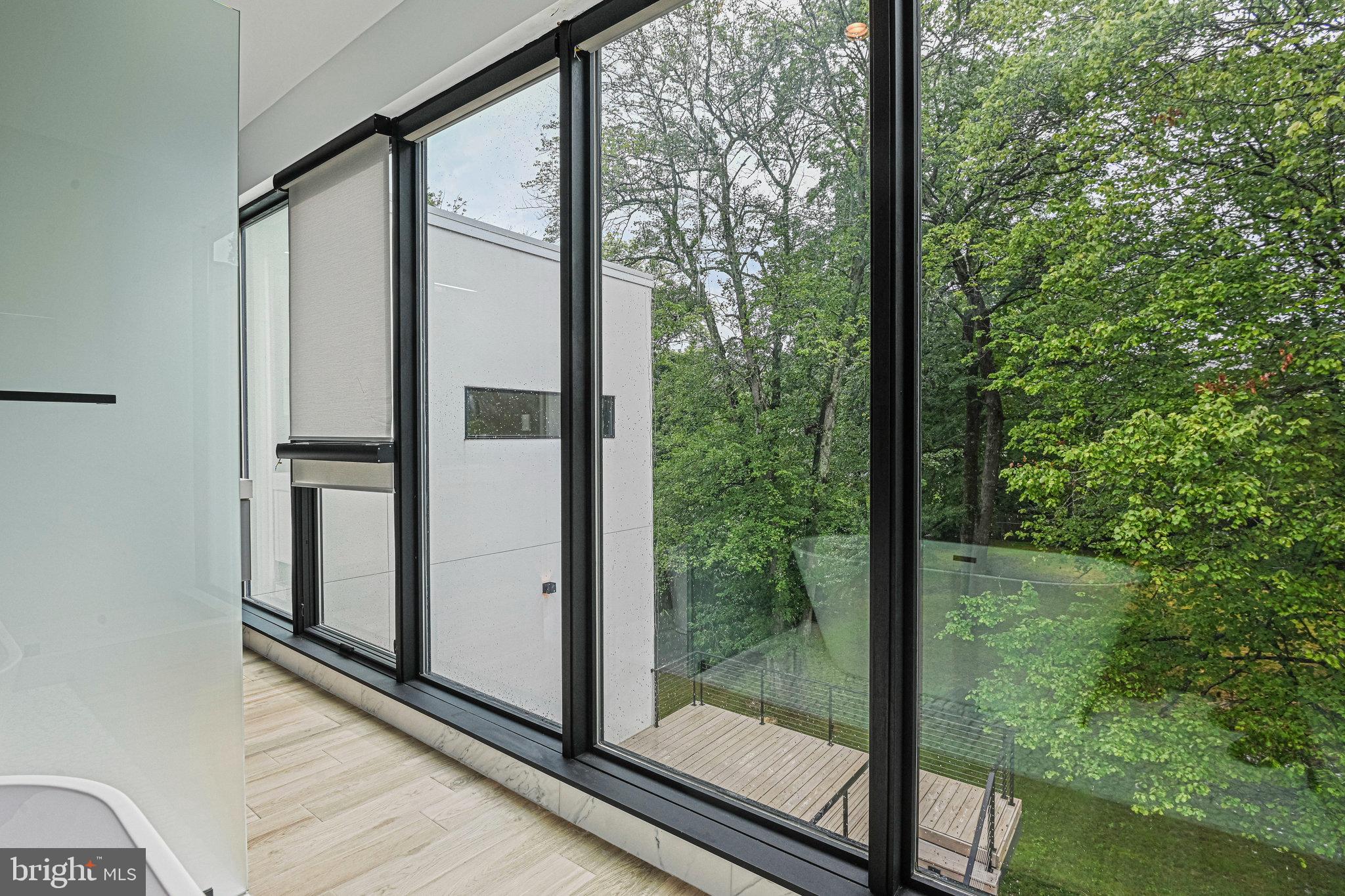 HAMPTONS OF MCLEAN - Residential