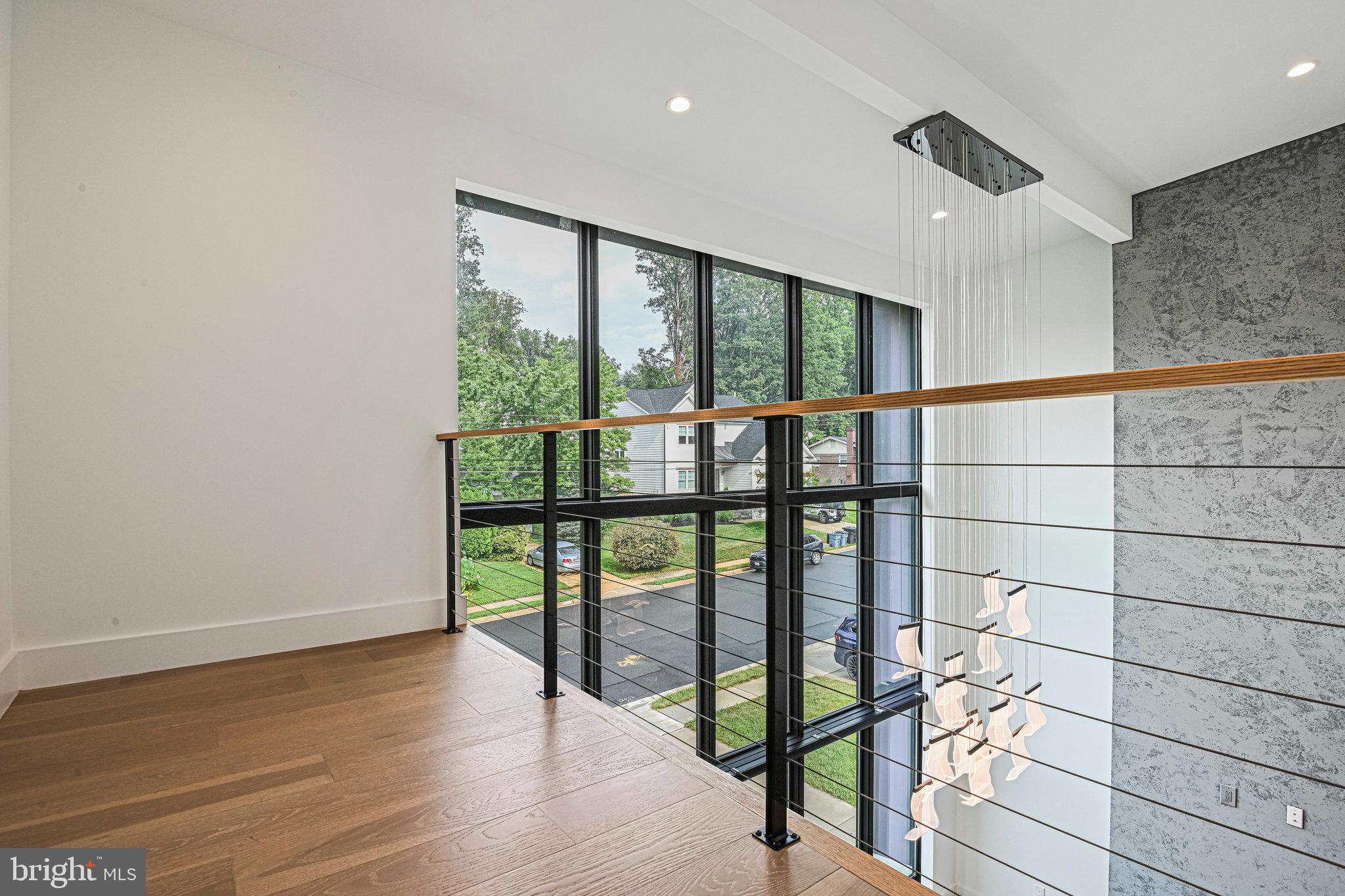 HAMPTONS OF MCLEAN - Residential