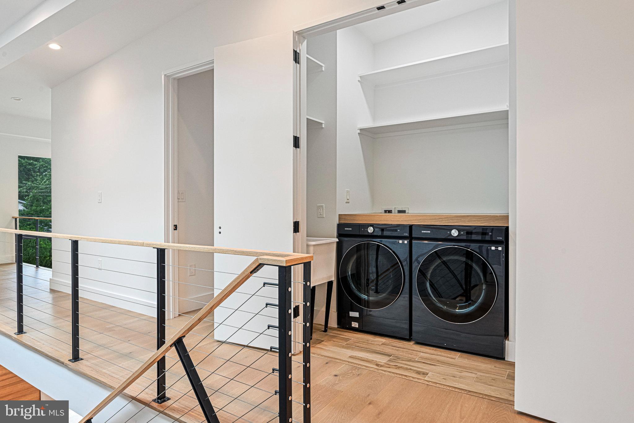 HAMPTONS OF MCLEAN - Residential